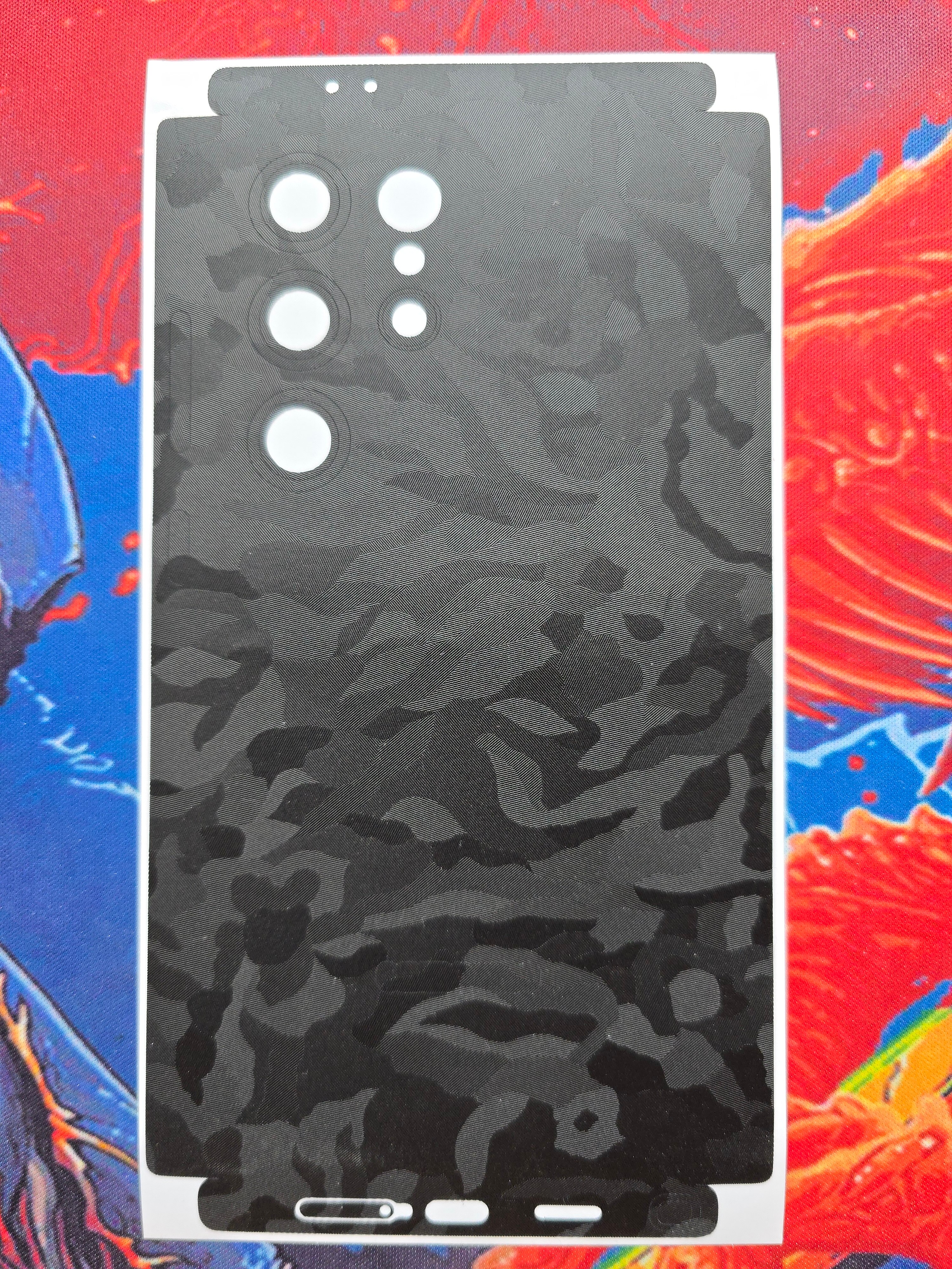 Folie iSkinz pentru Samsung Galaxy S24 Ultra - Honeycomb Argintiu Silver, 360 Cut, Skin Adeziv Full Body Cover, Protectie Carcasa Spate si Laterale