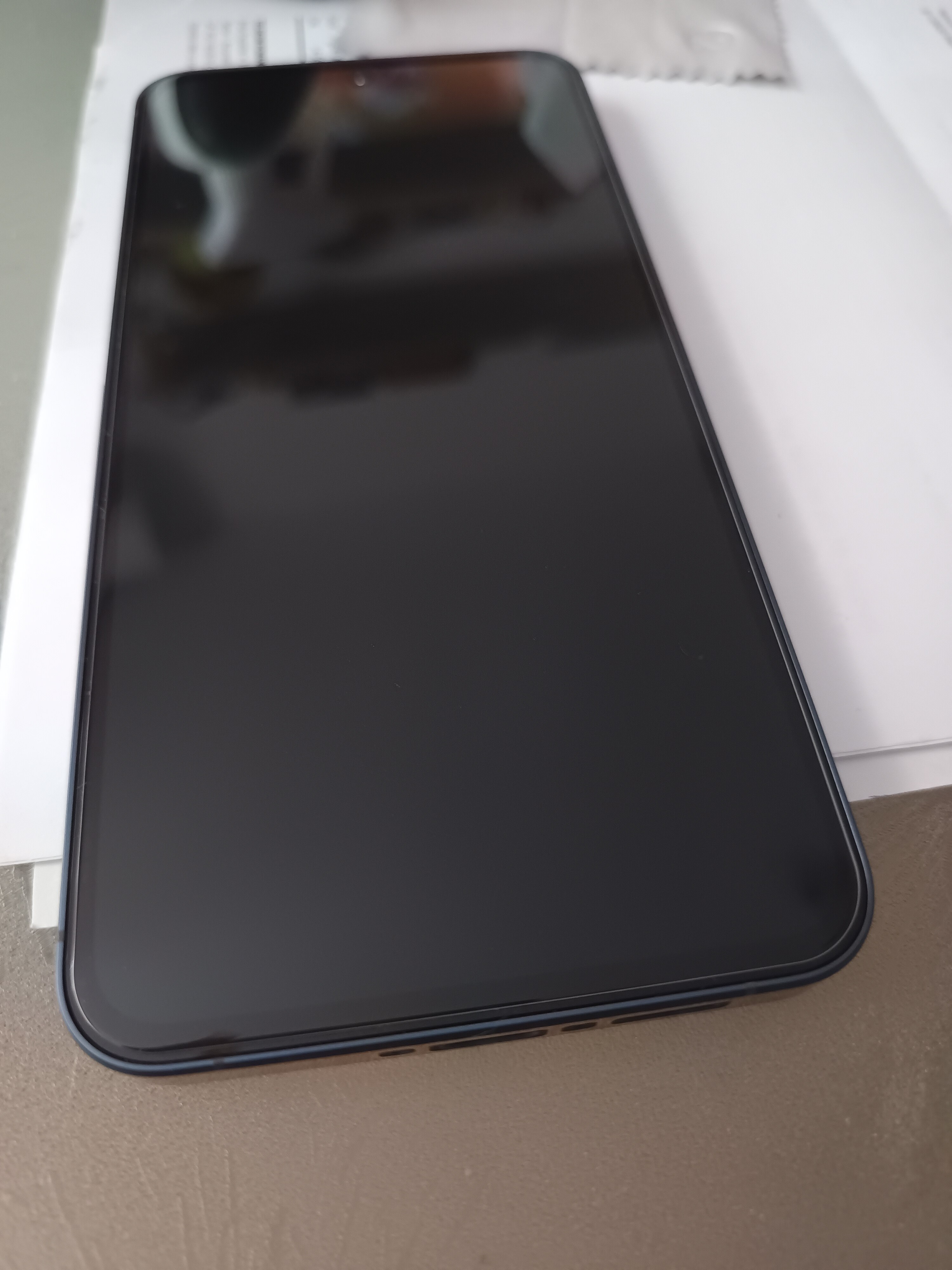 Set 2 Folii sticla compatibil cu Samsung Galaxy A55, DefenSlim, instalare usoara si rapida cu dispozitiv de potrivire automata in 30 sec cu Easy Install Kit patentat, protectie telefon