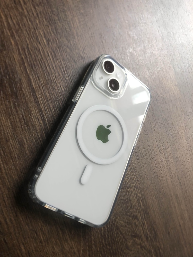 Husa compatibila cu Incarcare Magsafe pentru Apple iPhone 14, CASEY STUDIOS™, de Protectie, Slim, pentru Incarcare Wireless, Margini Ridicate pentru Protectia Ecranului si a Camerelor, Negru