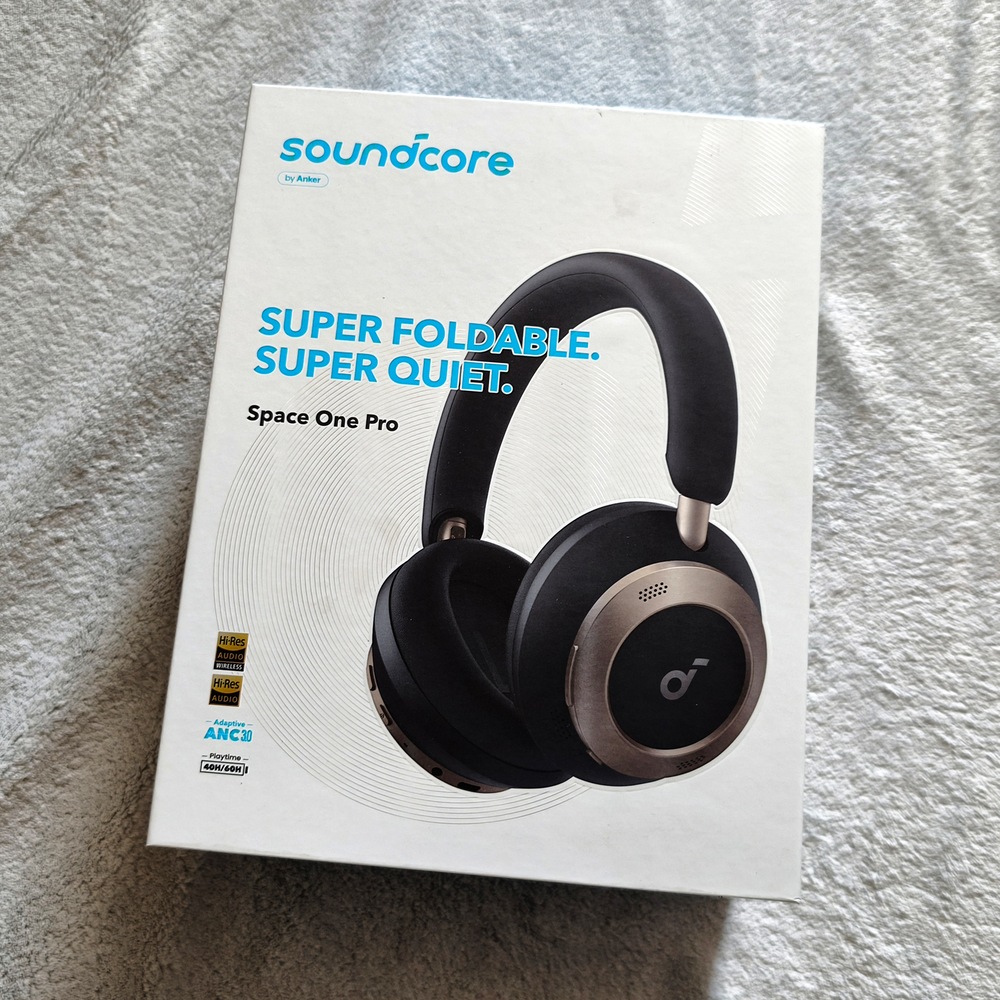 soundcore Space One Pro ブラック Soundcore Space One Pro | ワイヤレスヘッドホンの製品情報 | Anker