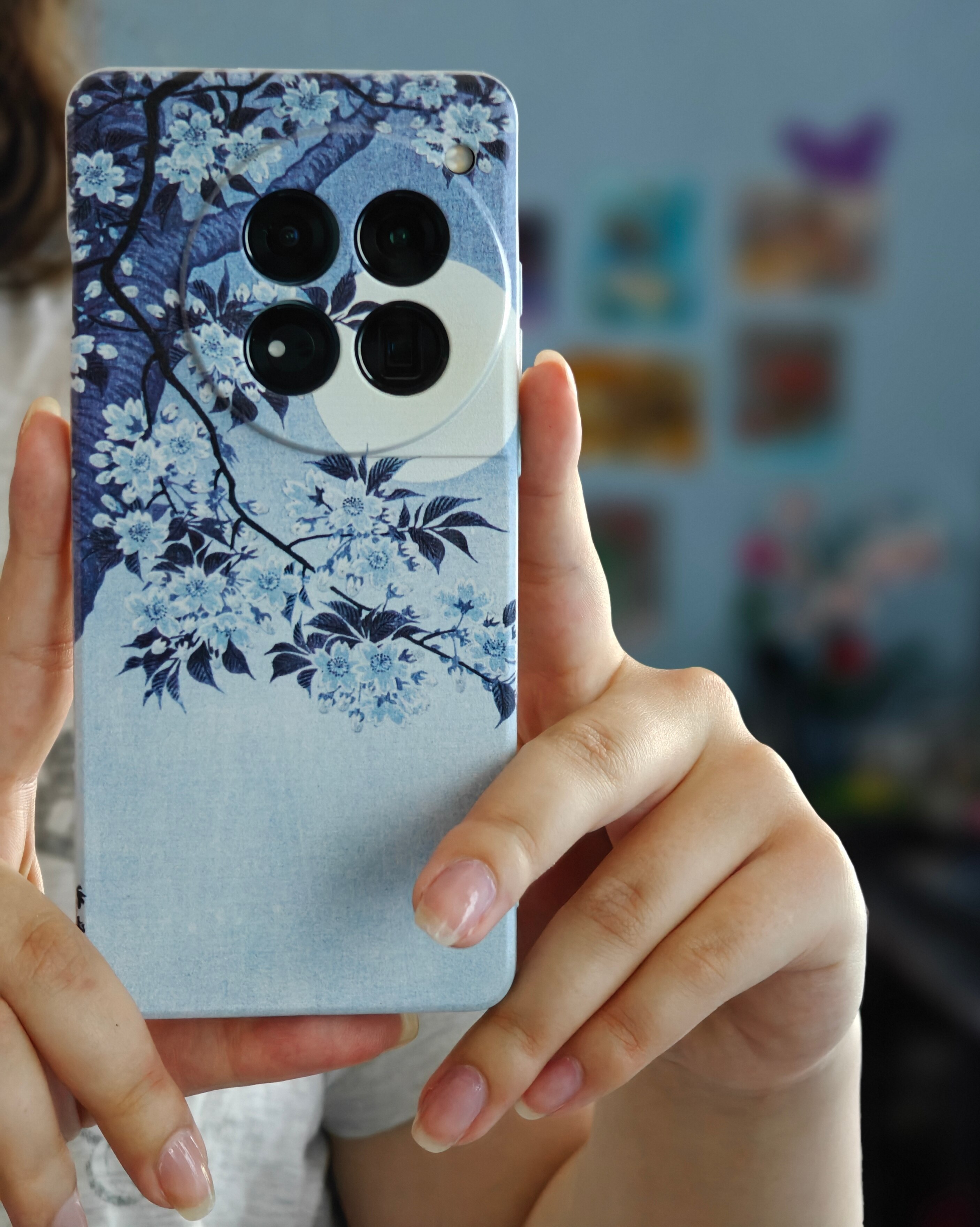 Husa din silicon compatibila cu OnePlus 12 - model Luna