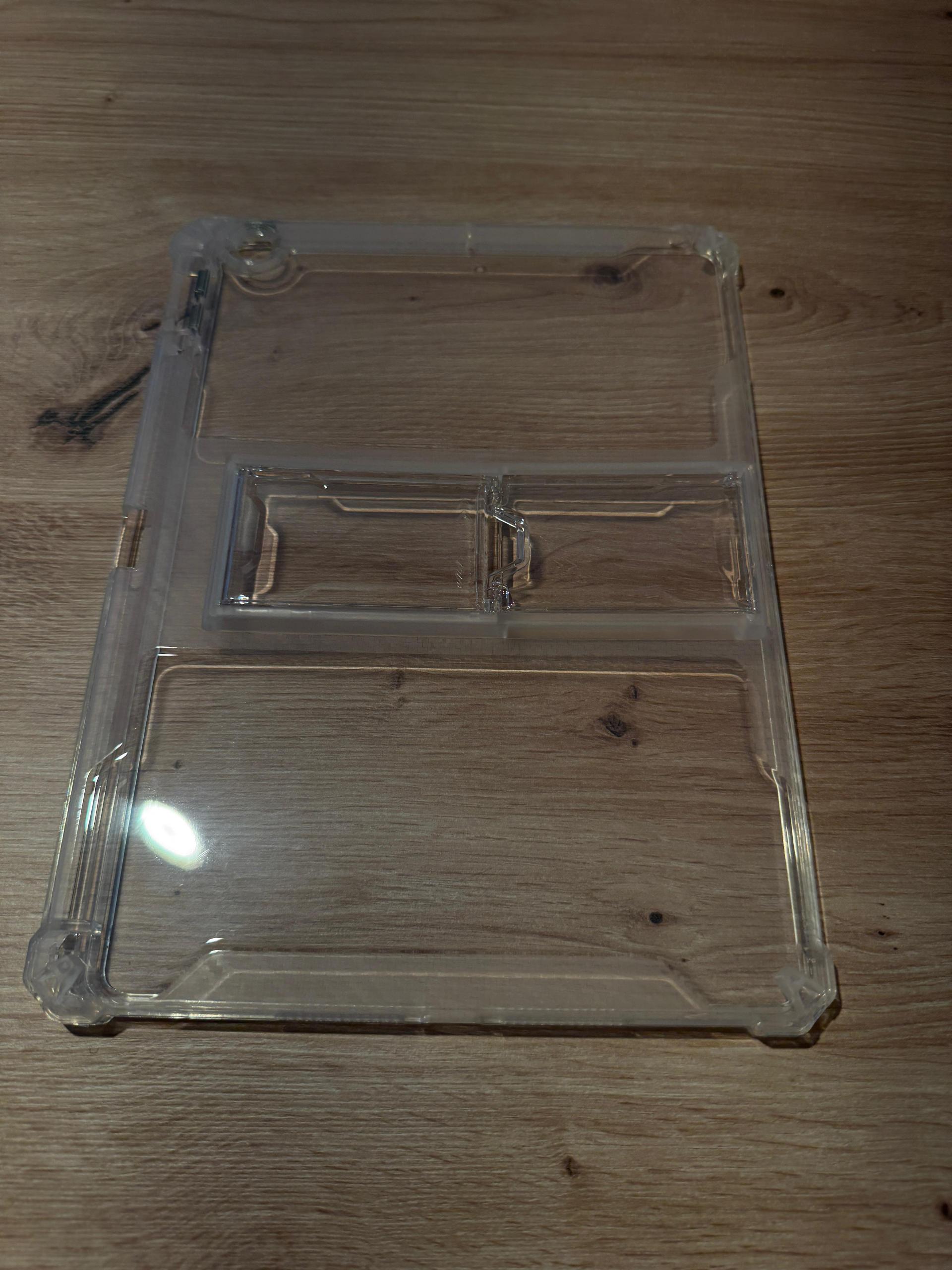 Husa de protectie telefonultau® pentru Apple iPad 7/8/9 10.2", silicon transparent antishock cu colturi intarite, suport integrat pentru tableta si stylus, rezistenta la socuri, ideala pentru filme, jocuri, lectii online si birou, transparenta