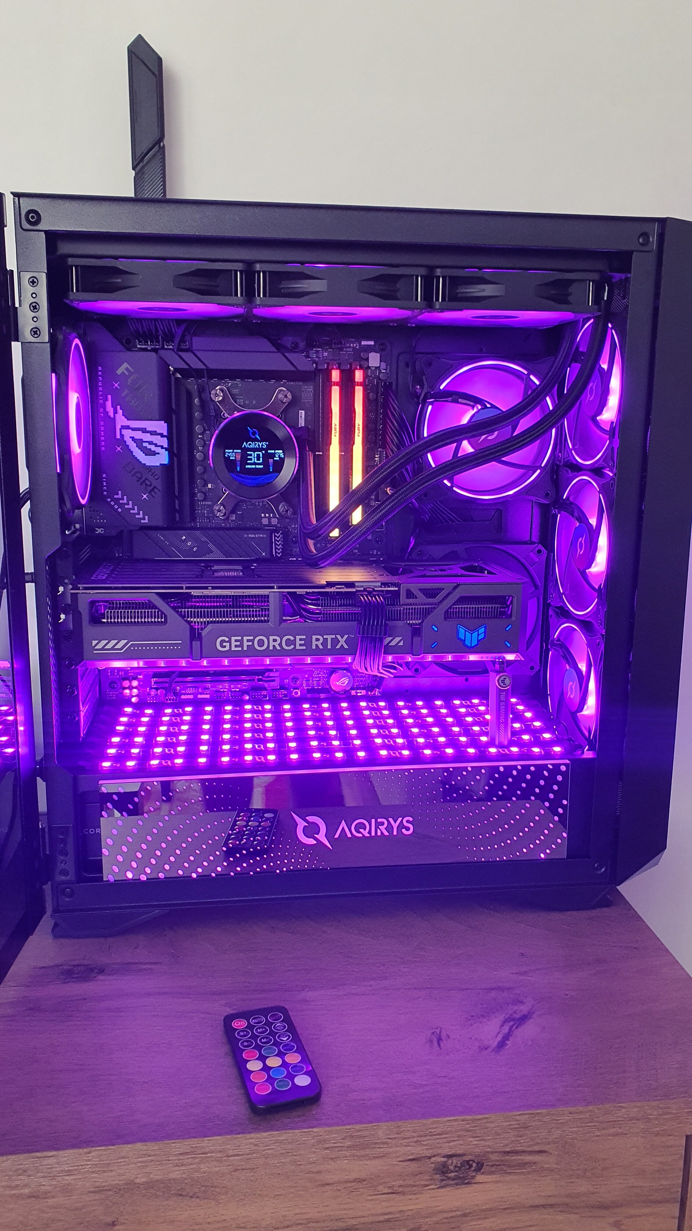 Procesor AMD Ryzen™ 7 7800X3D, 104MB, 4.2/5.0GHz Max Boost, Socket