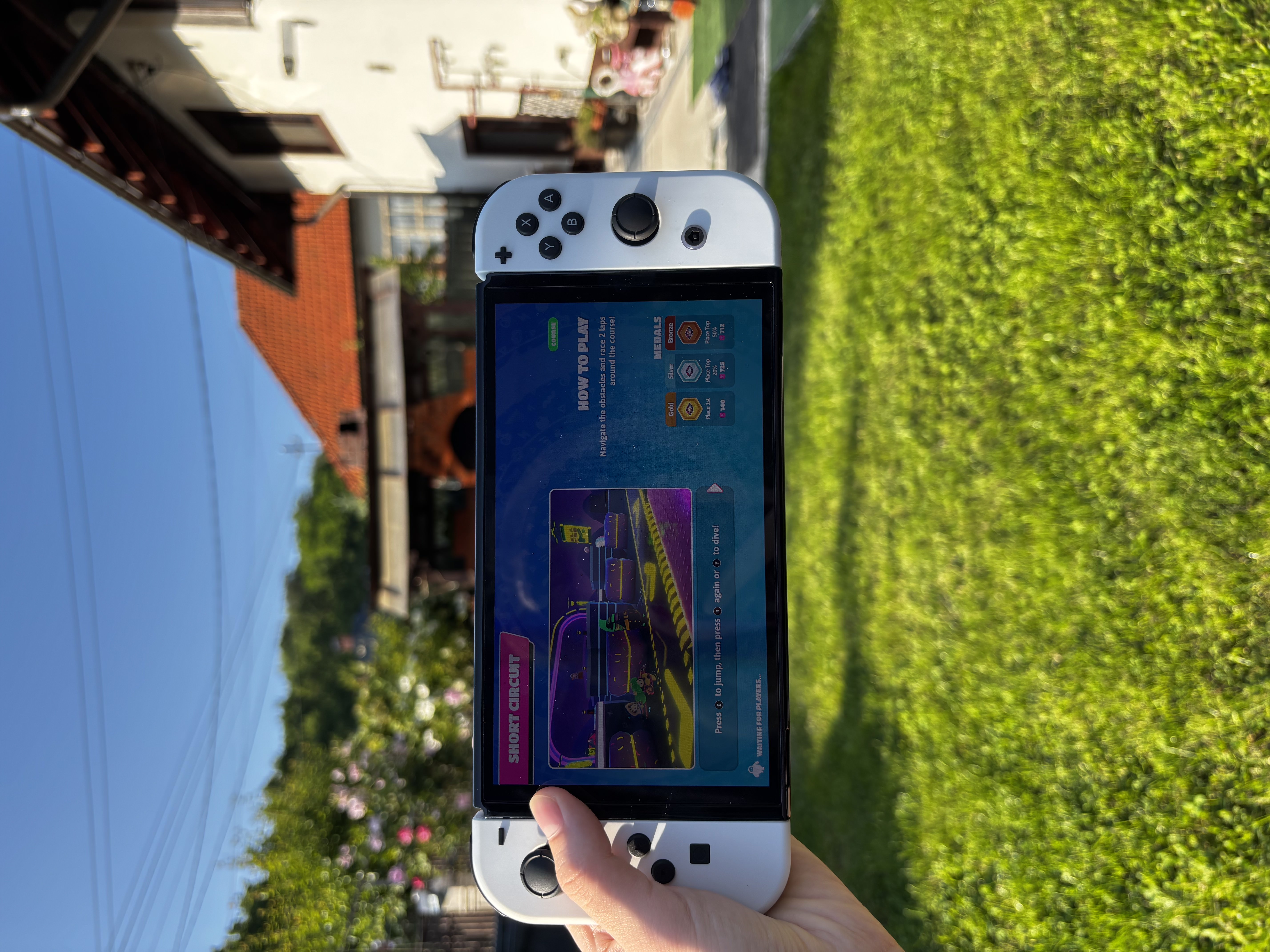 Consola Nintendo Switch OLED (White) + joc Mario Kart 8 +