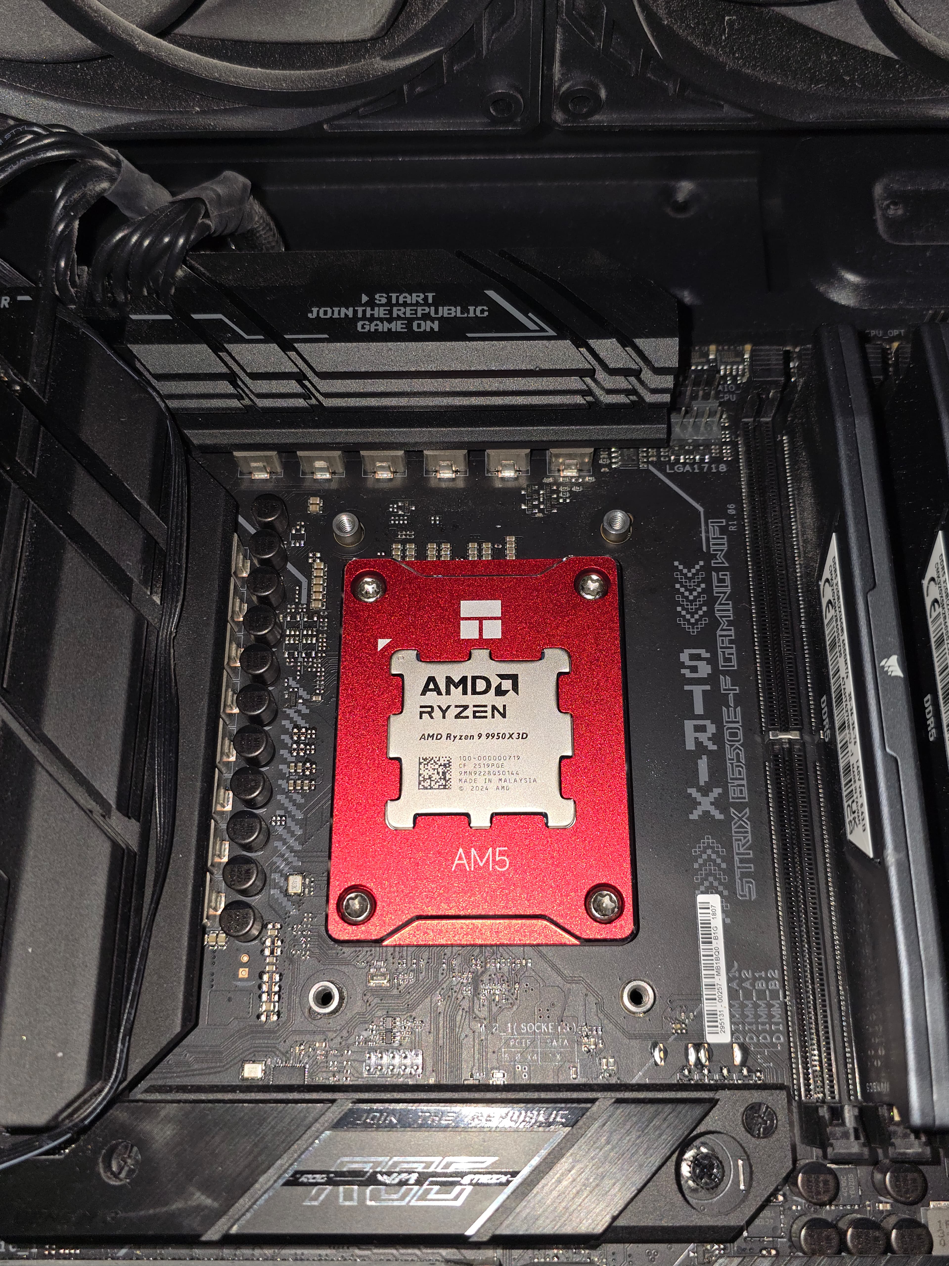 Procesor AMD Ryzen™ 9 9950X3D, 144MB, 4.3/5.7GHz Boost, Socket AM5