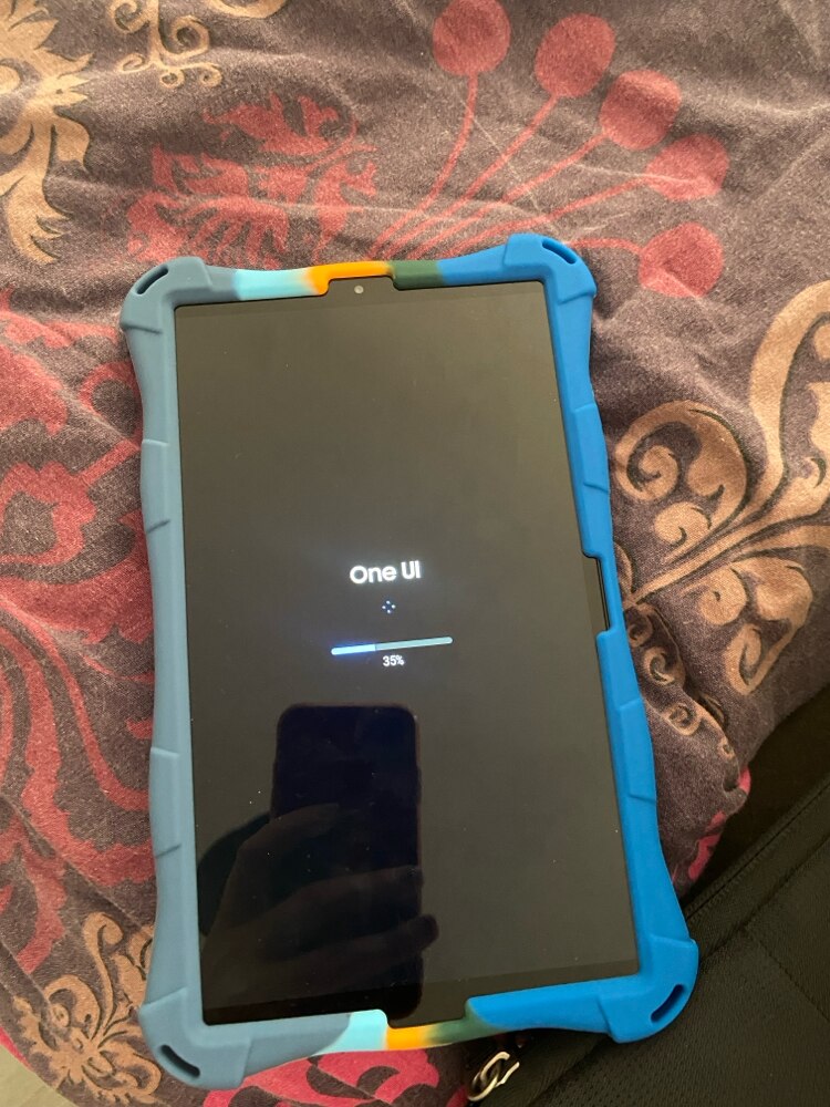 Husa de protectie pentru tableta, anti-soc, anti-cadere, dispozitiv de reducere a presiunii, compatibila cu Samsung Tab A9 8.7 inch, cu curea de agatat si stylus，multicolor