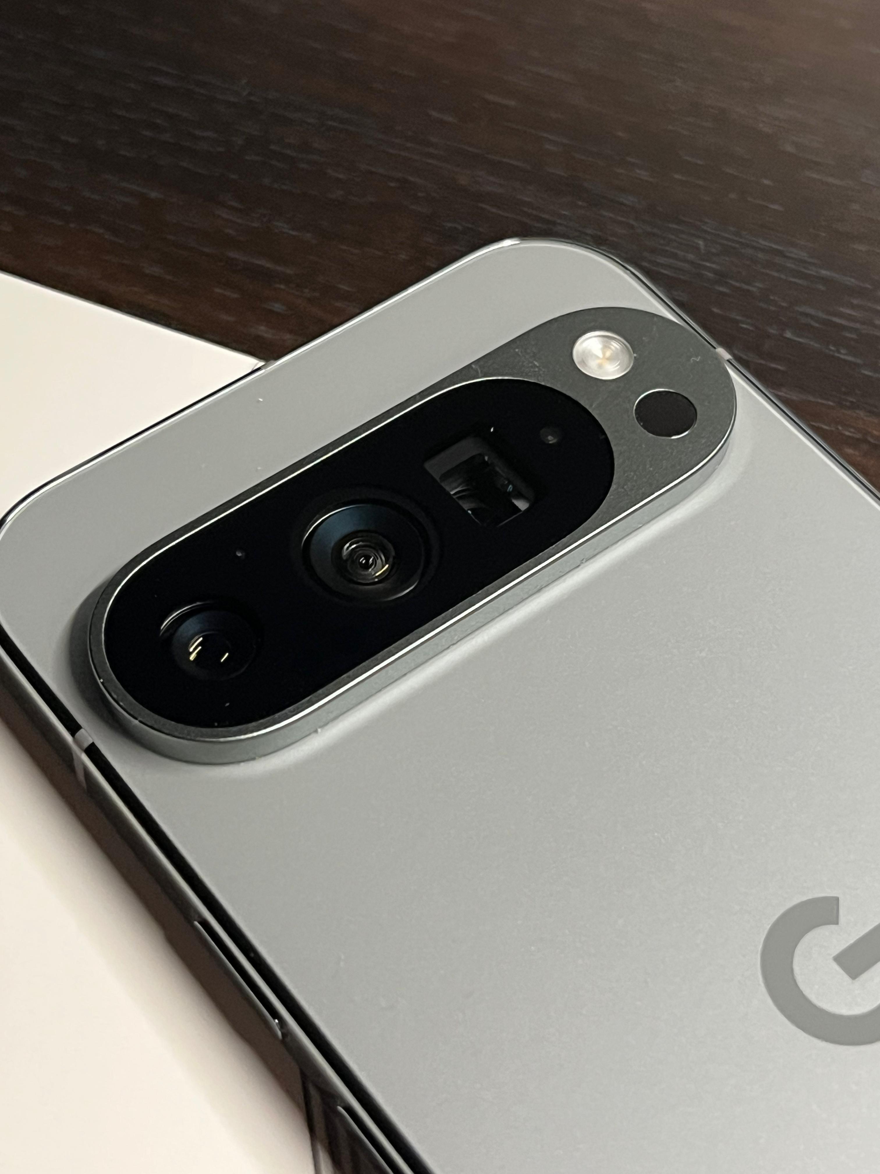 Telefon mobil Google Pixel 9 Pro, 512GB, 16GB RAM, 5G, Obsidian