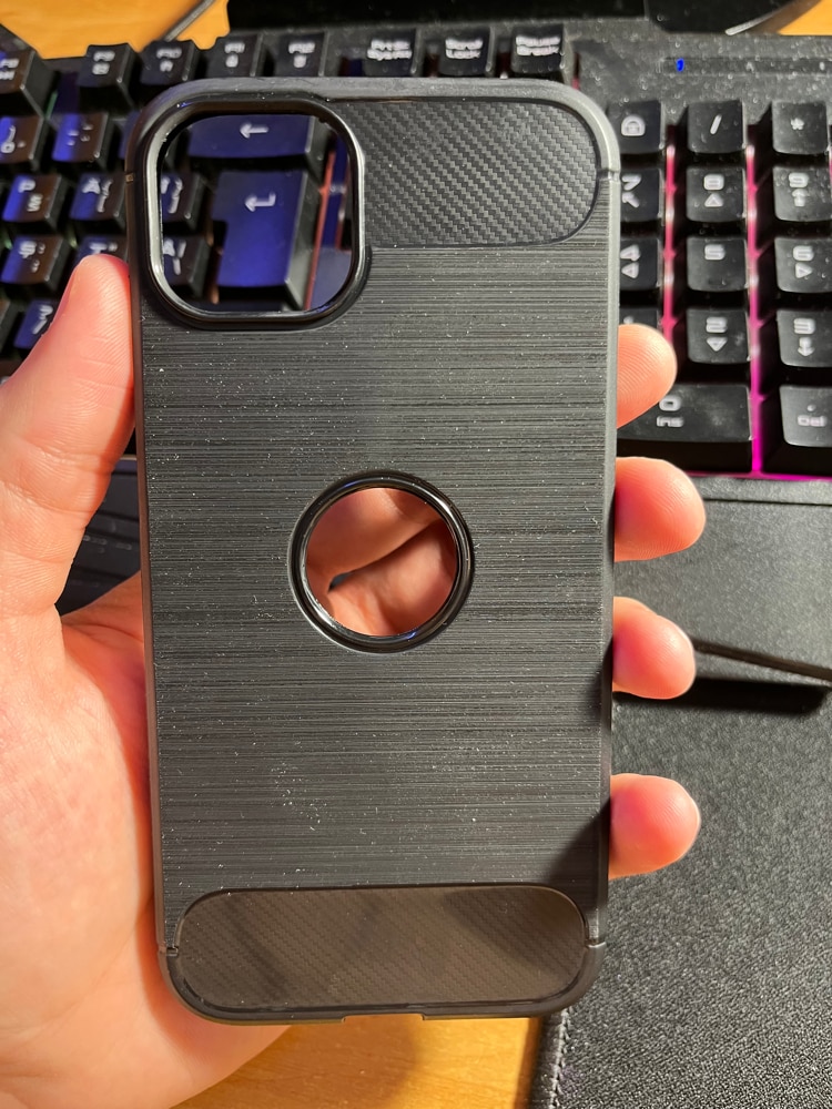 Husa protectie Mat-Tech compatibila cu iPhone 13, Protectie camera, Colturi anti-drop, Decupaje Precise, Rezistenta la impact, Margini ridicate pentru protectia ecranului, Transparenta