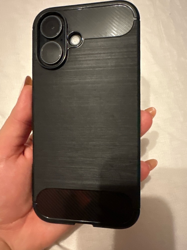 Husa protectie Mat-Tech compatibila cu iPhone 16, MagSafe, Protectie Camera, Colturi anti-soc, Decupaje Precise, Rezistenta la impact, Transparenta