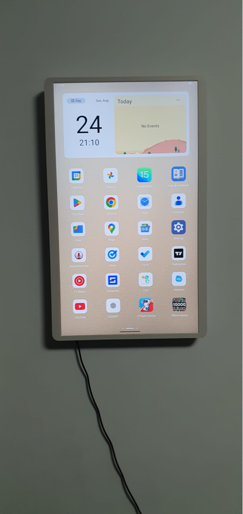 Tableta cu Android 14 de perete INNOVIO® – Ecran 23.8” IPS Full HD, Calendar Digital, Google Play, Wi-Fi 6, 4GB RAM, 32GB stocare, YouTube, Rama Foto, Culoare rama Alb