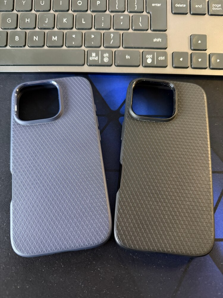 Husa pentru Apple iPhone 16 Pro Spigen liquid air navy blue