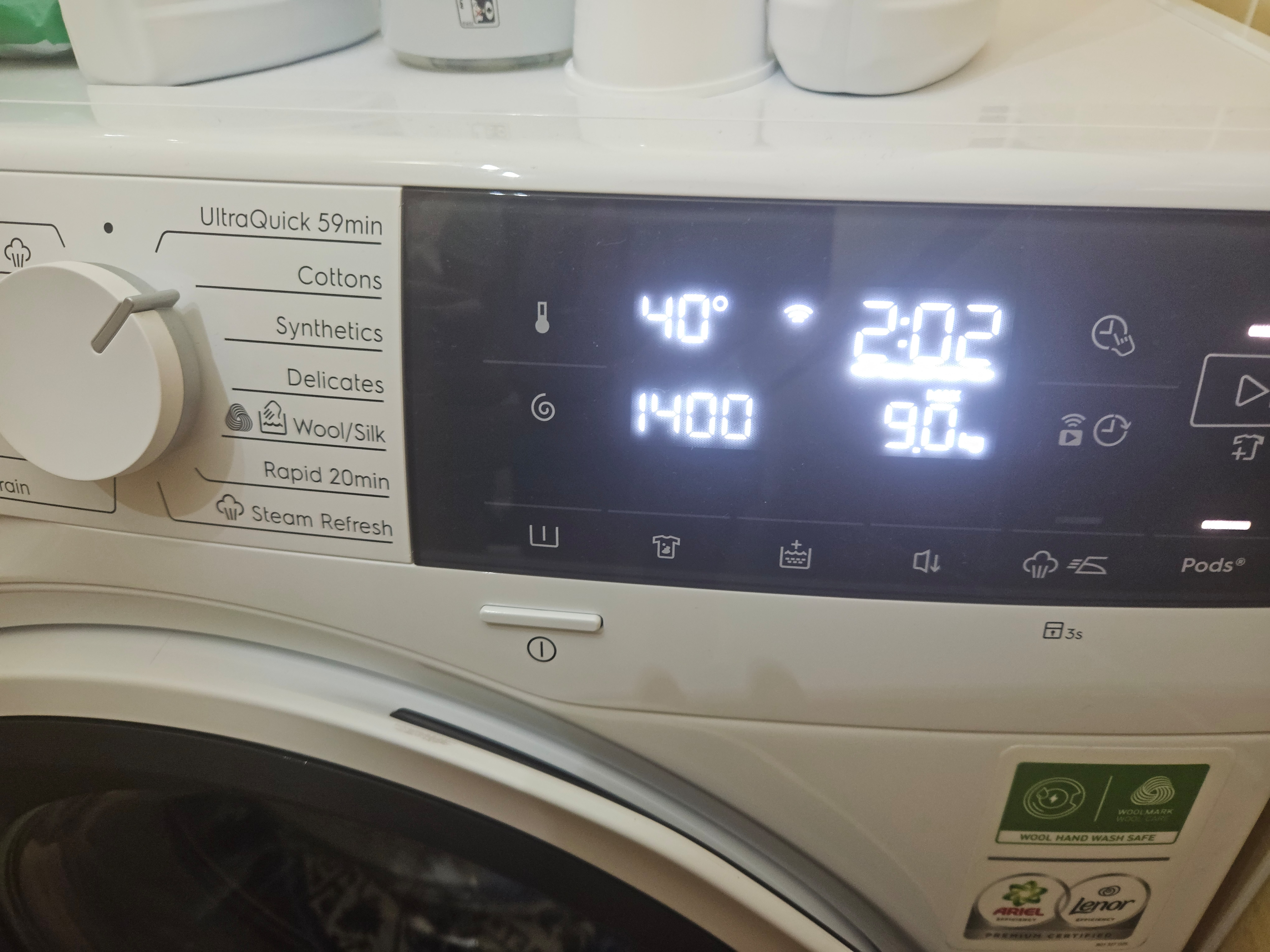 Masina de spalat rufe Electrolux Ecoline EW8F3494EQ, 9 kg, 1400 RPM, WiFi, Clasa A, Motor Inverter, Dozator Universal detergent, UltraCare, TimeManager, Abur Improspatare/EasyIron, Rapid 20 min, Alb