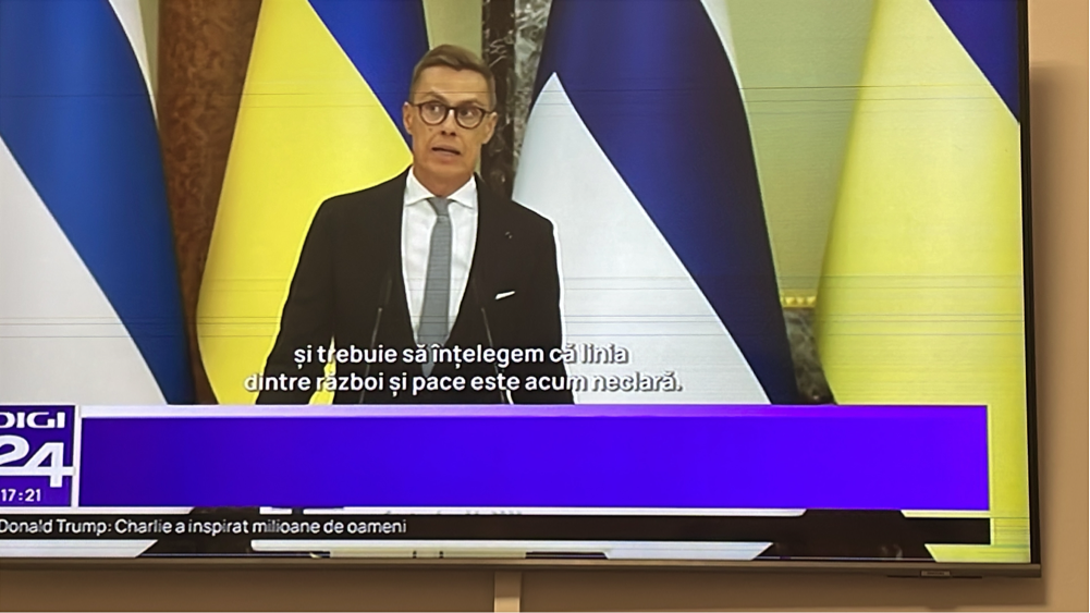 Televizor QLED Samsung 125 cm 50" 50Q67B, Ultra HD 4K, Smart TV, WiFi, CI+