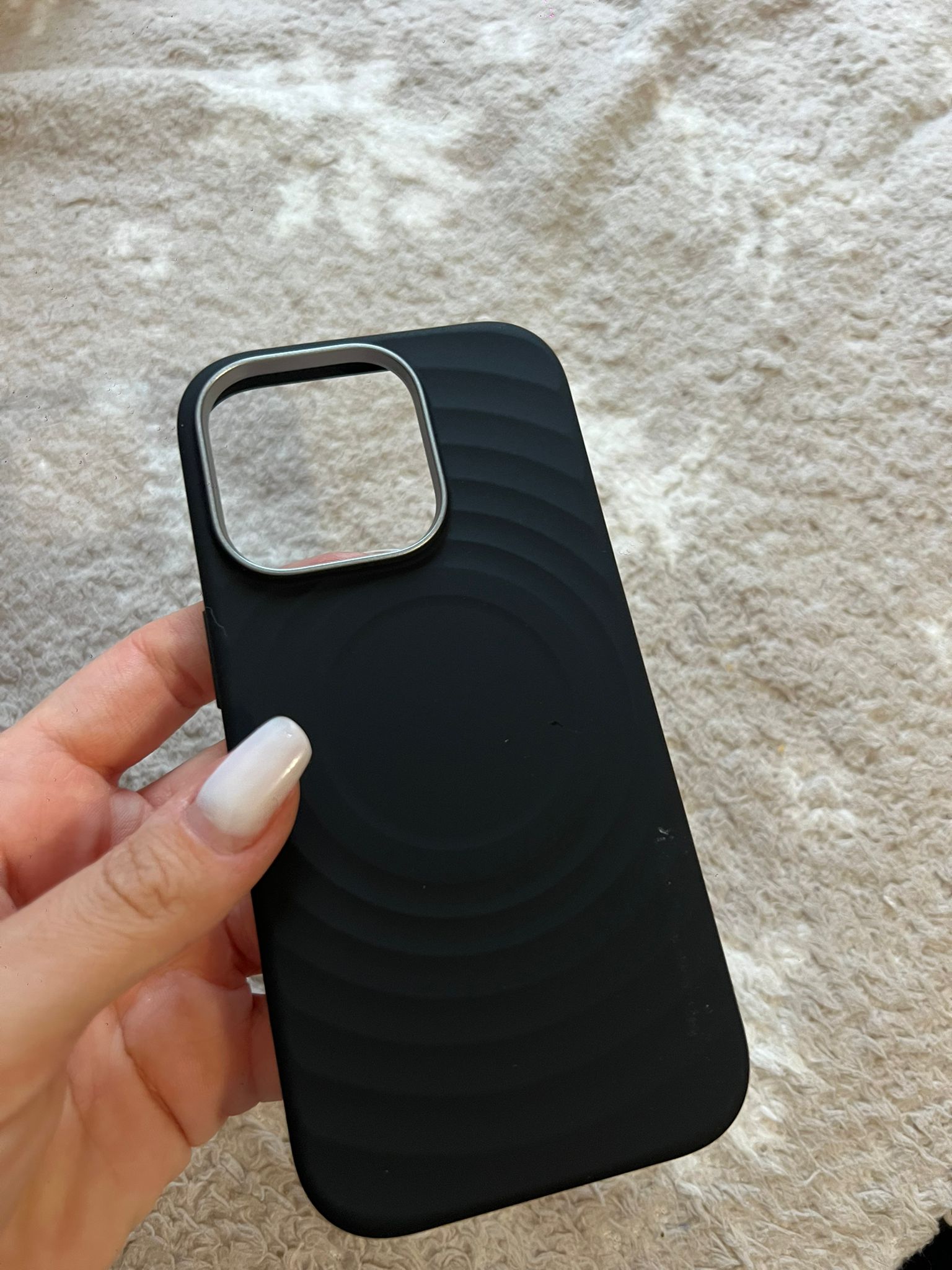 Husa de protectie, pentru Apple iPhone 16 Pro, incarcare MagSafe, protectie si aspect premium, model Wave Liquid Silicone, negru