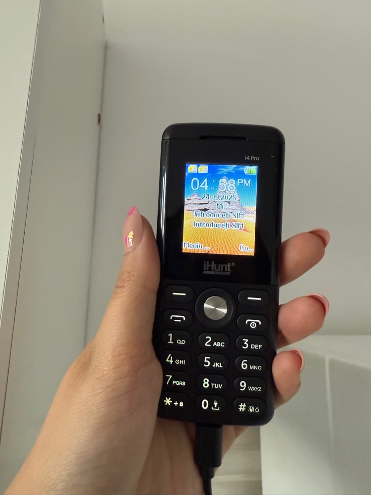 Telefon mobil iHunt i4 2021, 1.8-inch Display, DualSIM, 2G, Radio FM, Bluetooth, RO-Alert Activ, Lanterna, Baterie 800mAh, Black