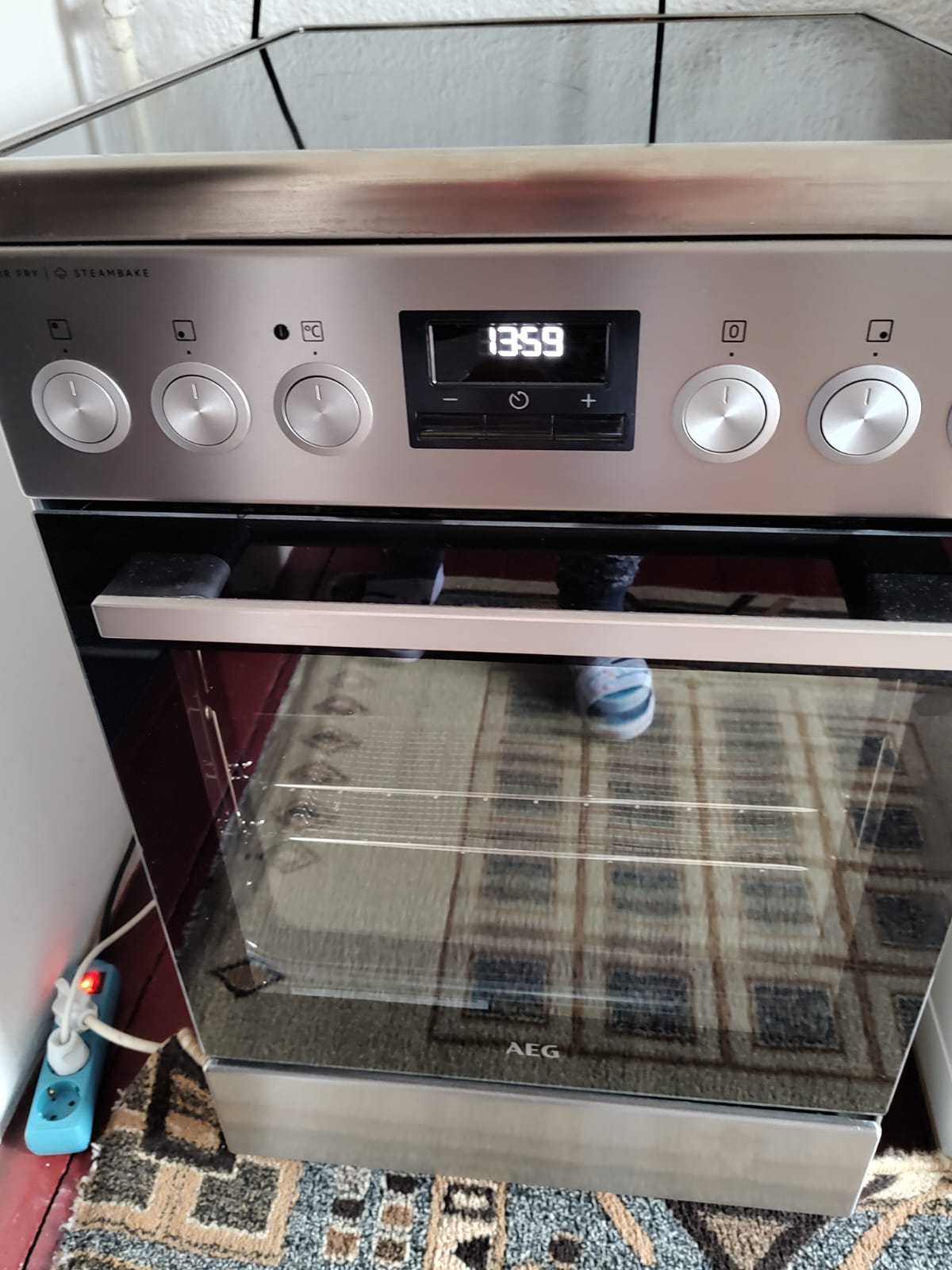 Aragaz AEG CCB56490BM, Vitroceramica, 4 zone de gatit, SteamBake, AirFry, Timer cu display electronic, Grill, Clasa A, 50 cm, Inox