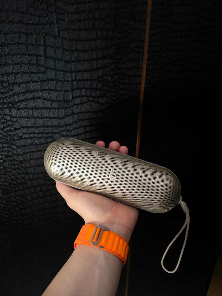 Boxa portabila Beats Pill, Wireless, Bluetooth, Autonomie 24 ore