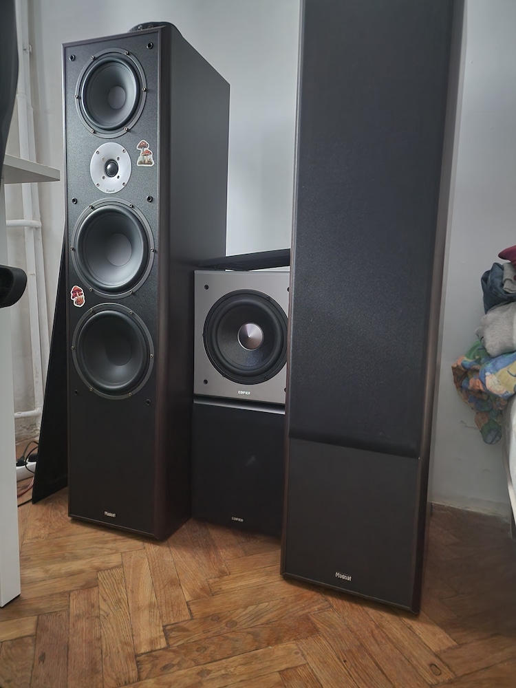 Subwoofer activ Edifier T5-BK, 70W RMS, RCA Line-in/Line-out