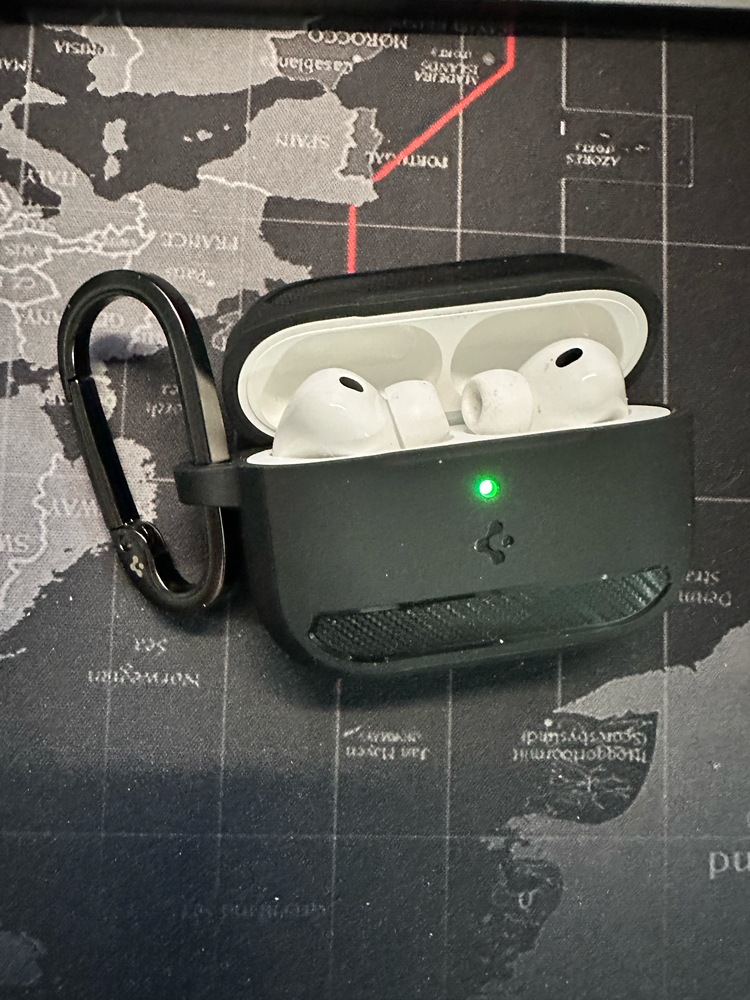 Casti Apple Airpods Pro 3, Carcasa MagSafe (USB-C) - eMAG.ro