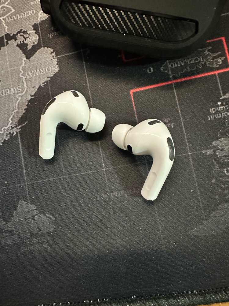 Casti Apple Airpods Pro 3, Carcasa MagSafe (USB-C) - eMAG.ro
