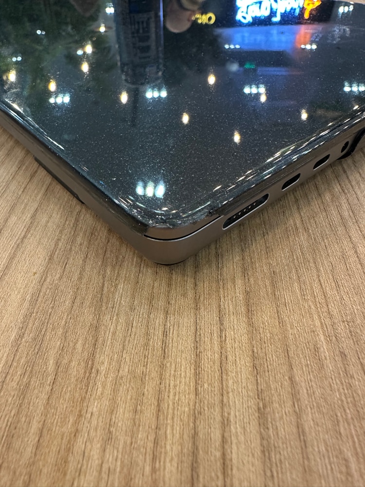 Carcasa Glitter Hard Shell pentru MacBook Air 15 (2026/2025/2024/2023) M5/M4/M3/M2 (A3448/A3241/A3114/A2941), Husa & Protectie MacBook, Negru transparent