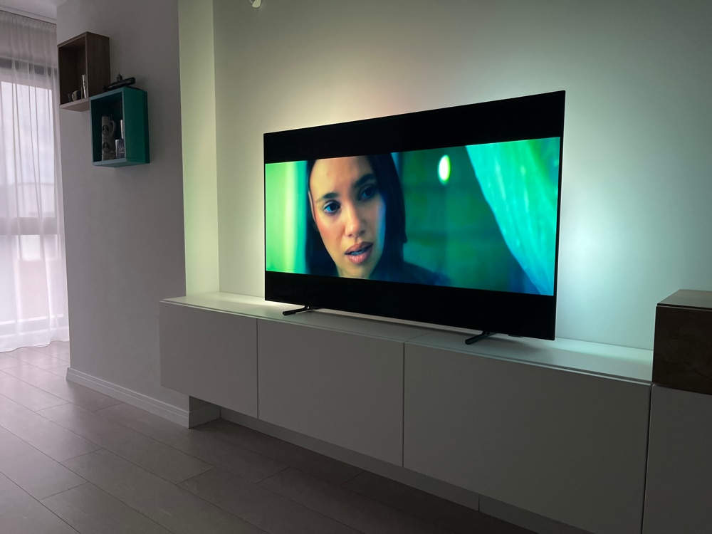 Televizor Philips AMBILIGHT tv OLED 77OLED770, 194 cm, Smart TV, 4K Ultra HD, 100 Hz, Clasa F (Model 2025)