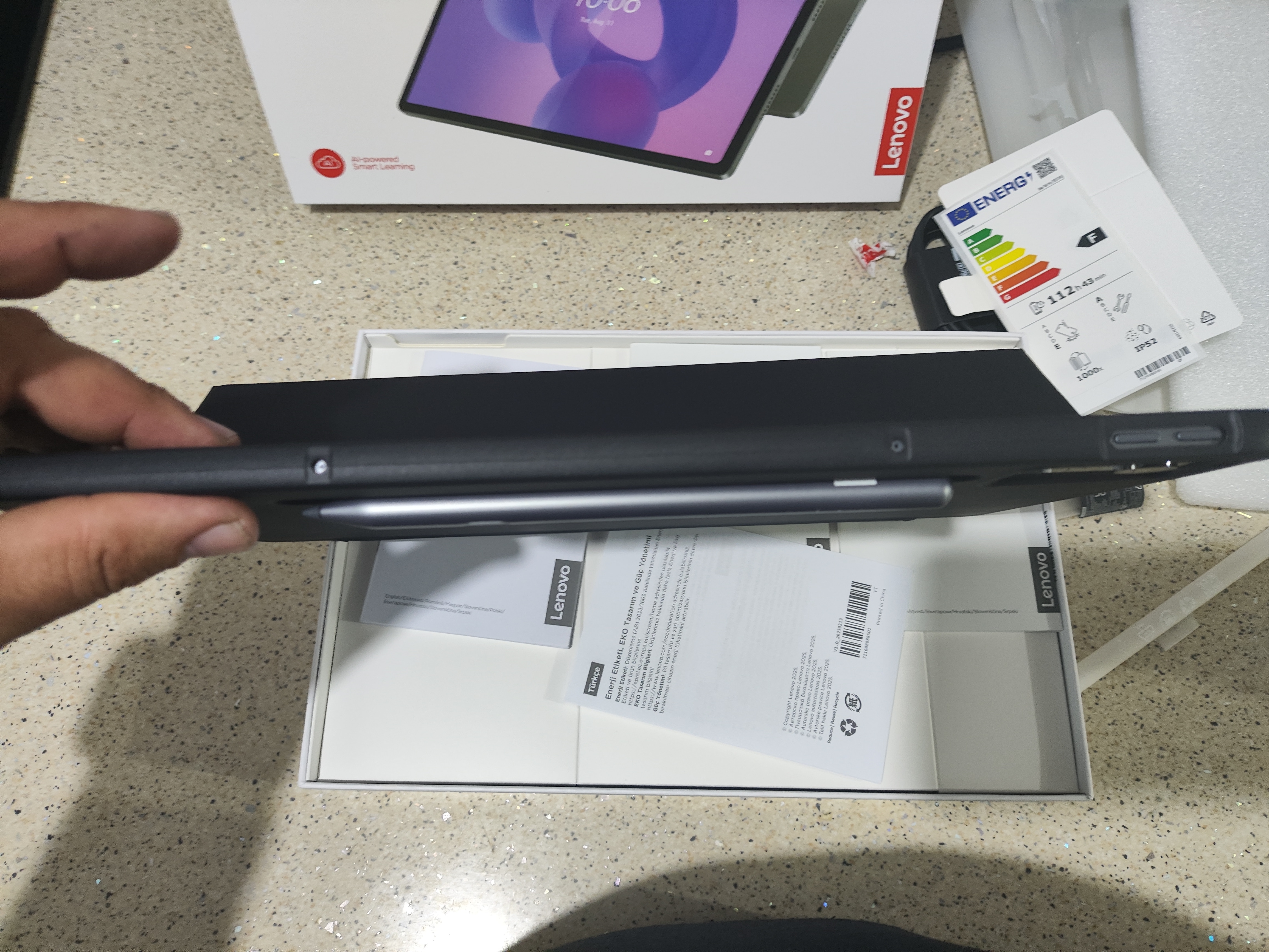 Husa Ultra Slim pentru Lenovo Idea Tab Pro, 12.7" (2025), Silicon TPU, Smart Cover - Negru