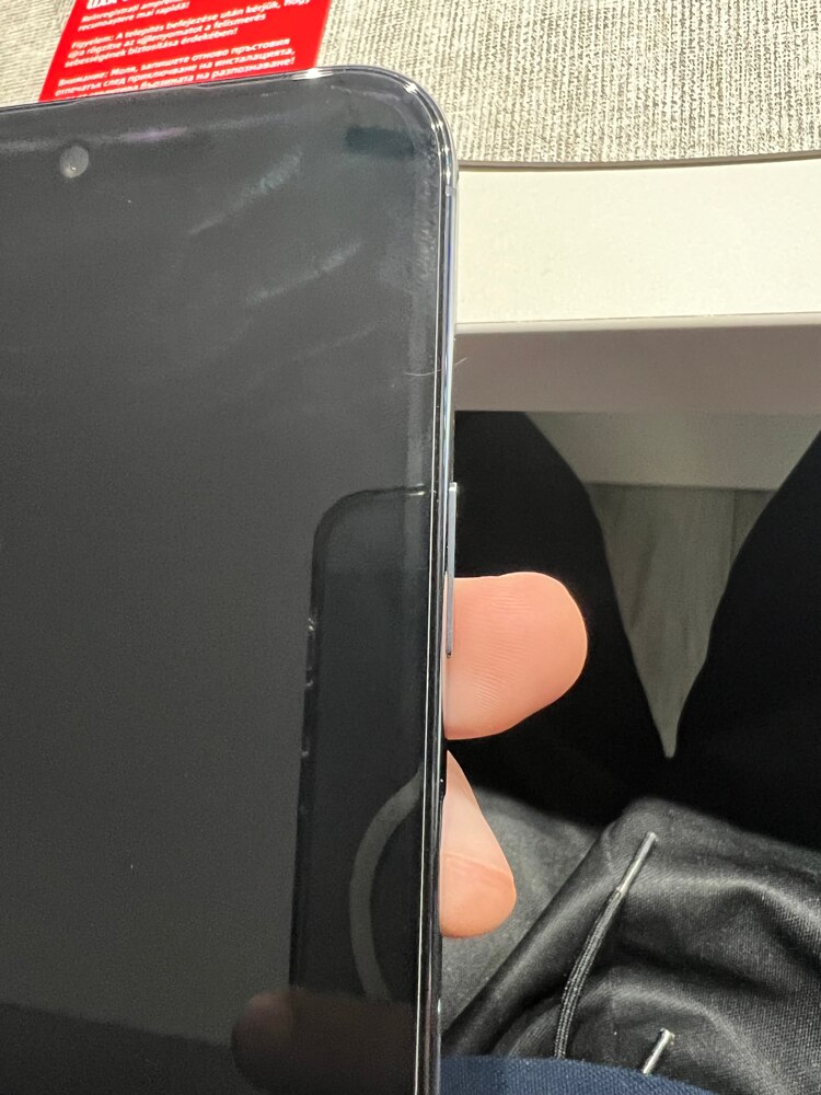 Folie de Protectie Ecran Privacy pentru iPhone 17 Air, cu Kit de Montare Instanta si Functie Automata de Indepartare a Prafului, din Sticla Temperata 9H+, Claritate Super HD, Tratament Oleofob si Anti-Amprente