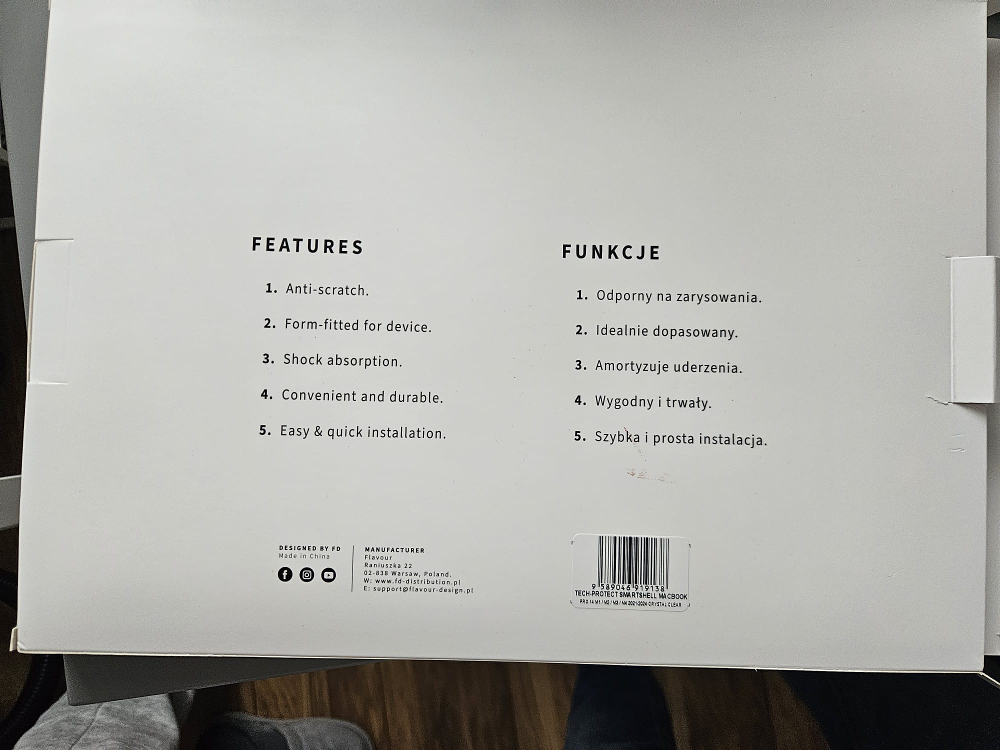 Carcasa pentru Macbook Pro 14 inch (2023/2022/2021) M1 / M2 / M3 Pro / Max Hard Shell Frost transparent mat