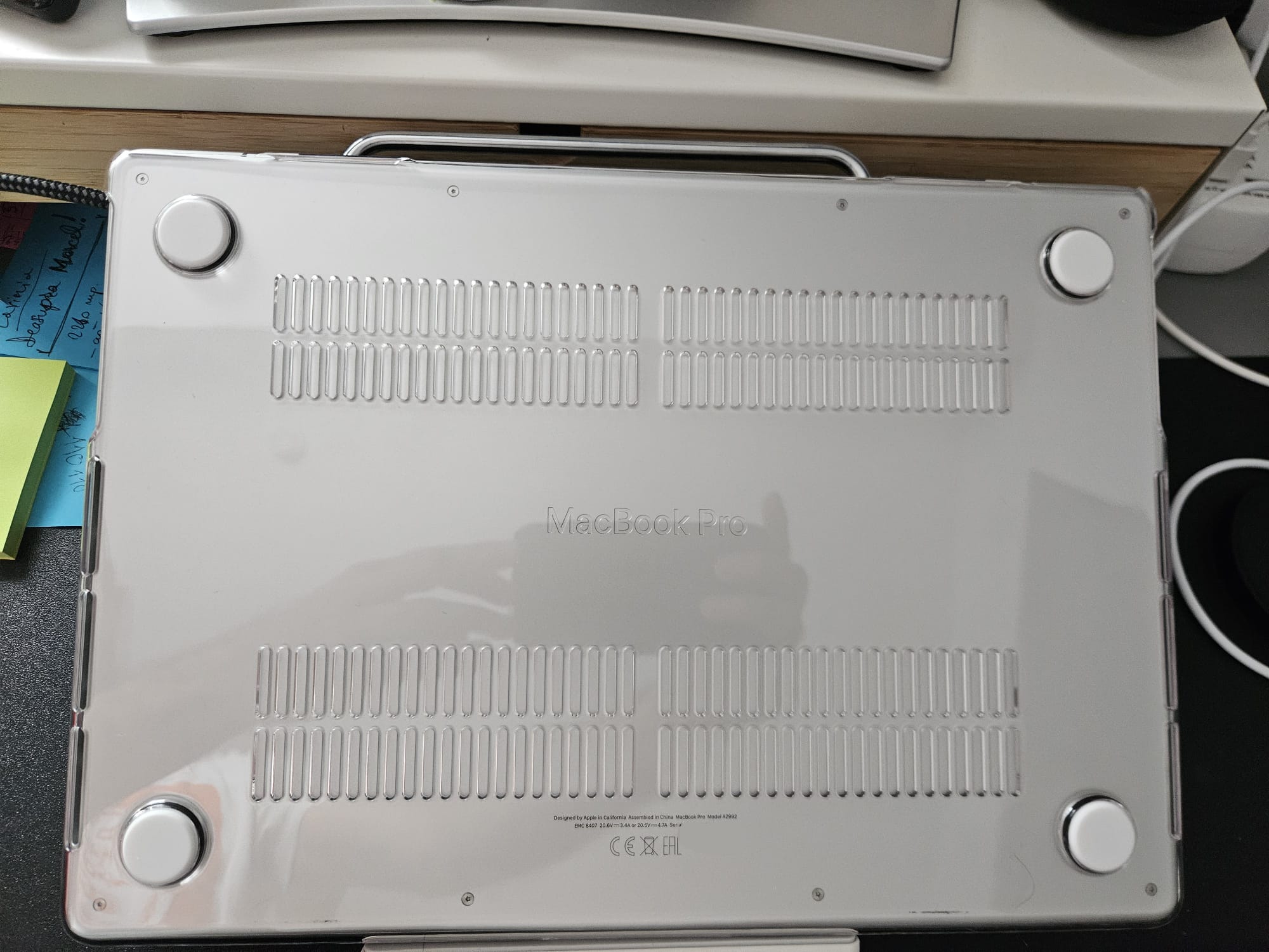 Carcasa pentru Macbook Pro 14 inch (2023/2022/2021) M1 / M2 / M3 Pro / Max Hard Shell Frost transparent mat