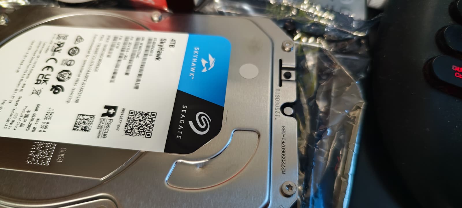 HDD Seagate SkyHawk 4TB, 256MB cache, SATA-III - eMAG.ro