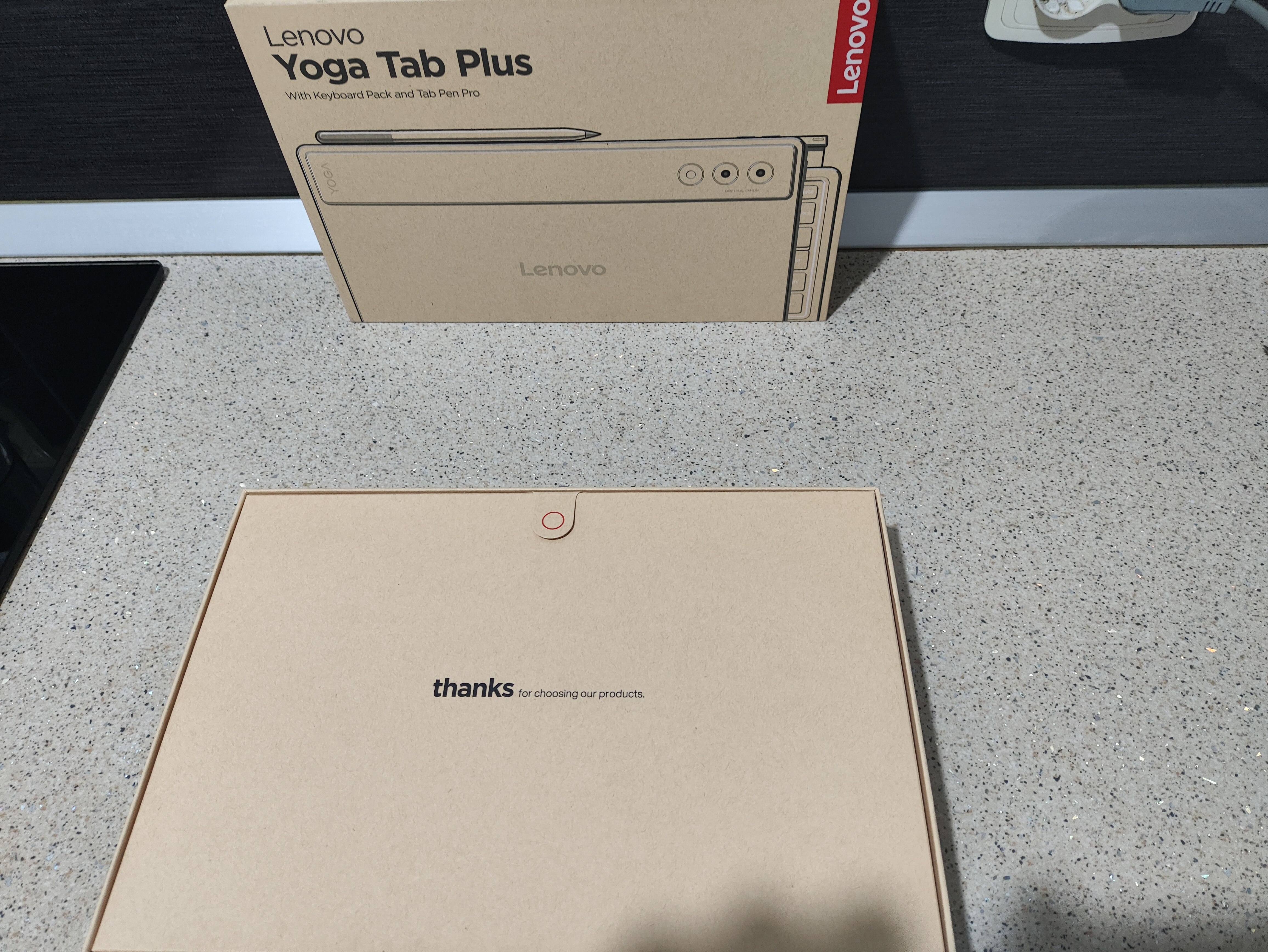 Tableta Lenovo Yoga Tab Plus, Octa-Core, 12.7" 3K (2944x1840) LTPS, 16GB RAM, 512GB, Wi-fi, Seashell + Lenovo® 2-in-1 Keyboard Pack + Lenovo Tab Pen Pro