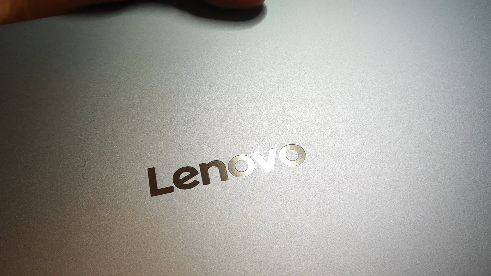 Laptop Lenovo IdeaPad Slim 5 13ARP10 cu procesor AMD Ryzen™ 7 7735HS pana la 4.75GHz, 13.3" WUXGA, IPS, 16GB LPDDR5x RAM, 1TB SSD, AMD Radeon™ 680M Graphics, No OS, Cloud Grey