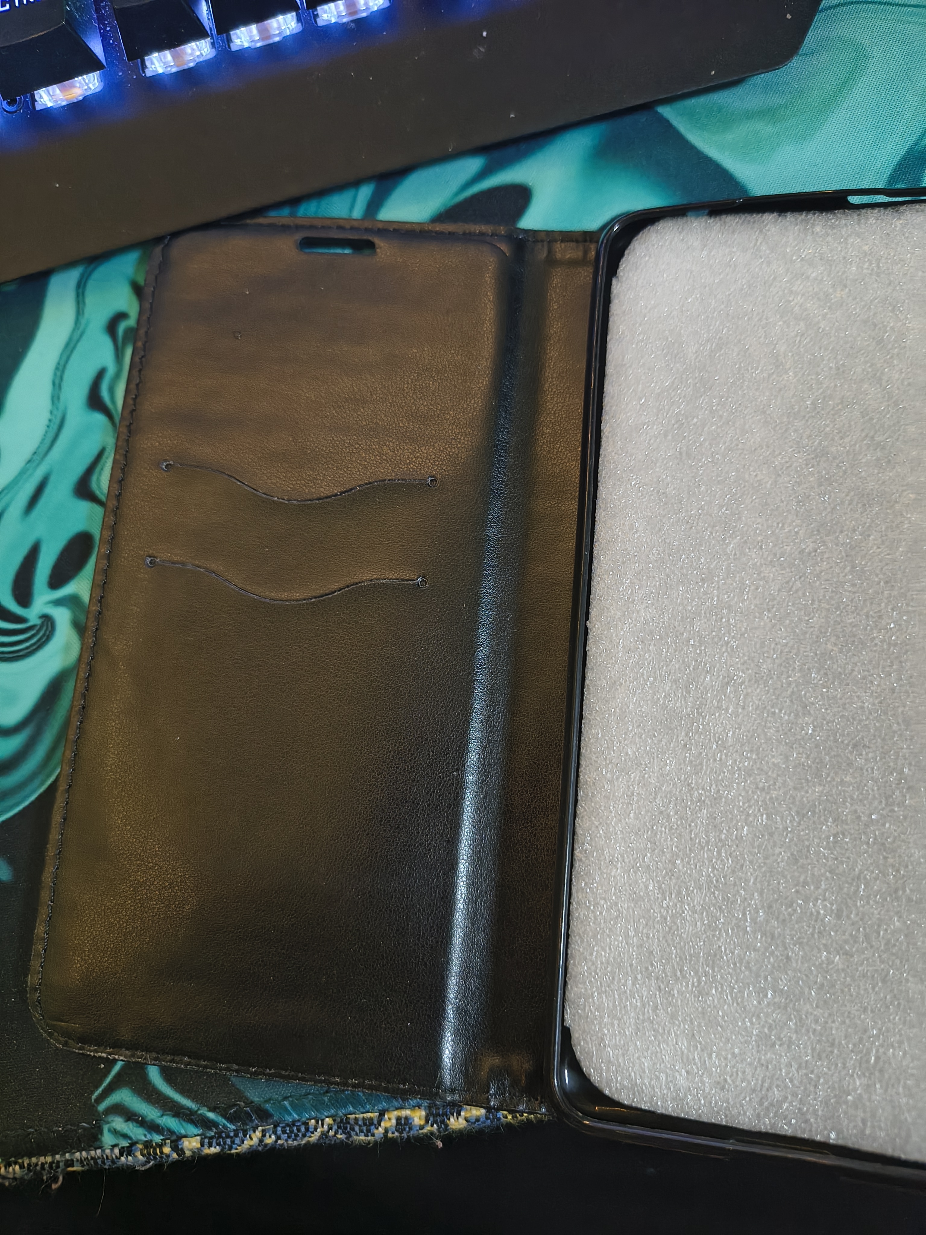 Husa Smart Magnet Book Compatibila cu Xiaomi 11T / 11T Pro Negru