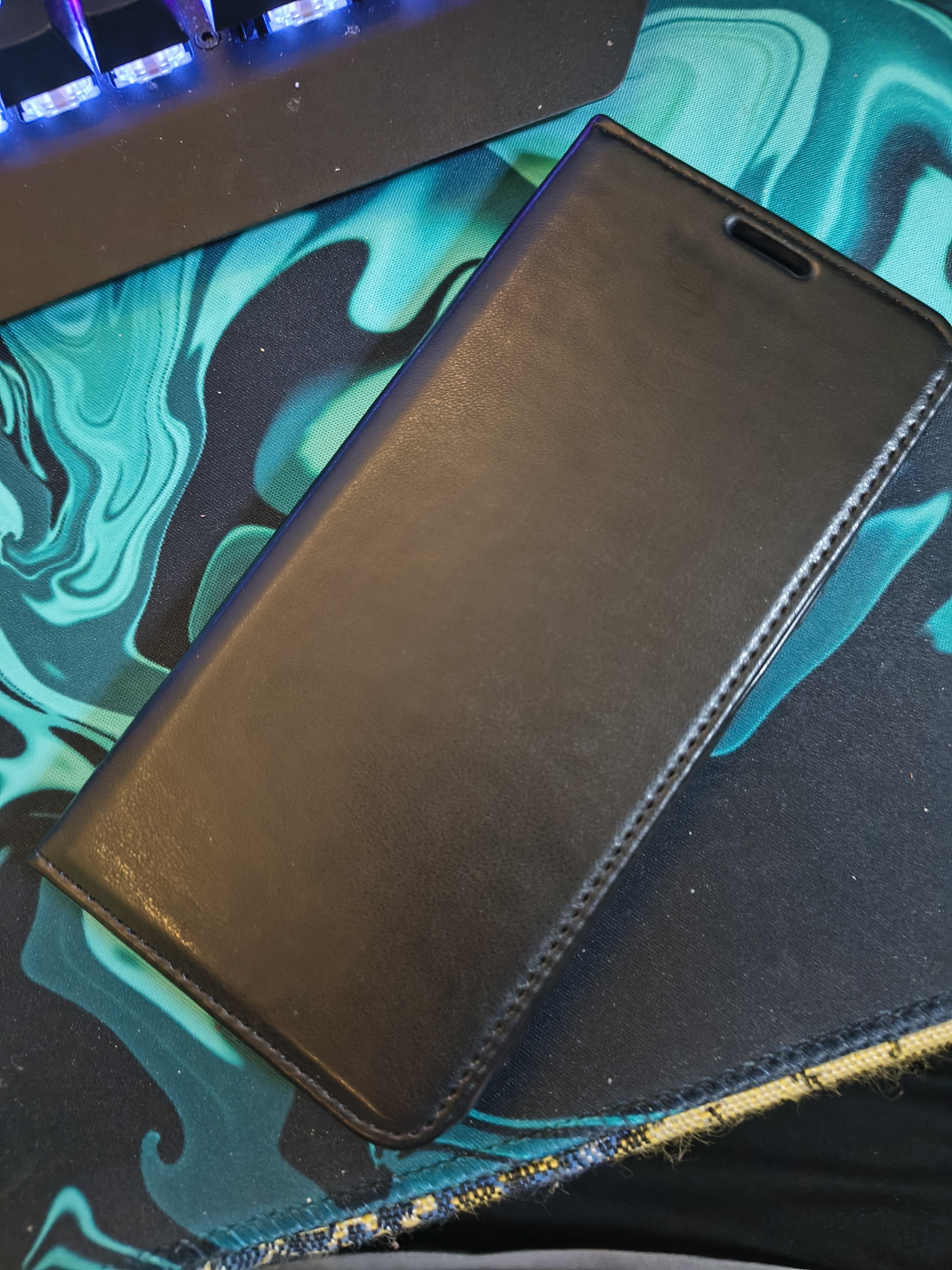 Husa Smart Magnet Book Compatibila cu Xiaomi 11T / 11T Pro Negru