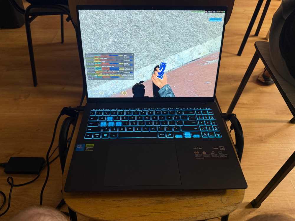 Laptop ASUS V16 V3607VH cu procesor Intel® Core™ 7 240H pana la 5.2GHz, 16'', WUXGA, 144Hz, 16GB DDR5 RAM, 1TB SSD, NVIDIA® GeForce RTX™ 5050 8GB GDDR7, No OS, Matte Black