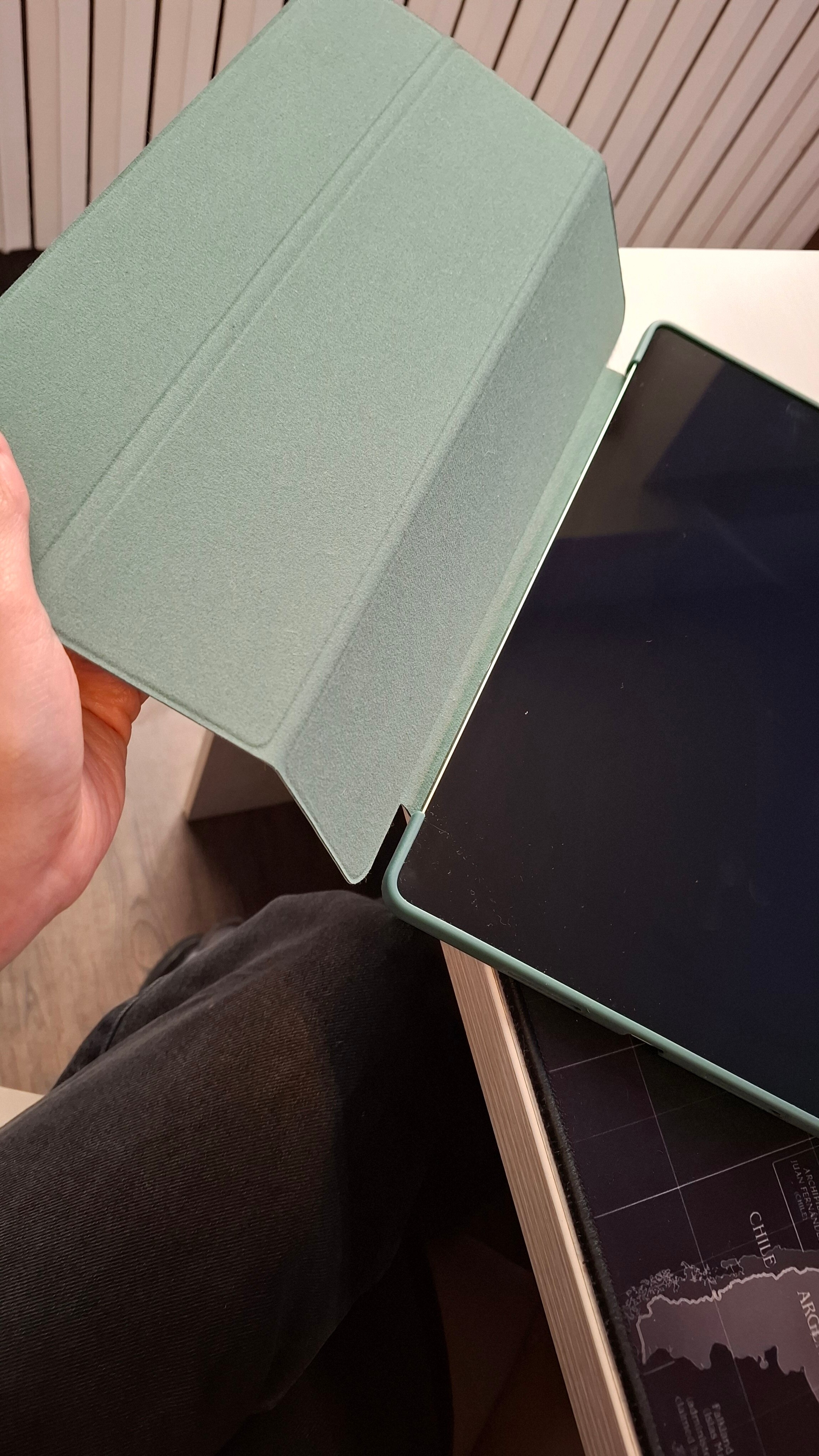 Husa Ultra Slim pentru Lenovo Idea Tab Pro, 12.7" (2025), Silicon TPU, Smart Cover - Negru