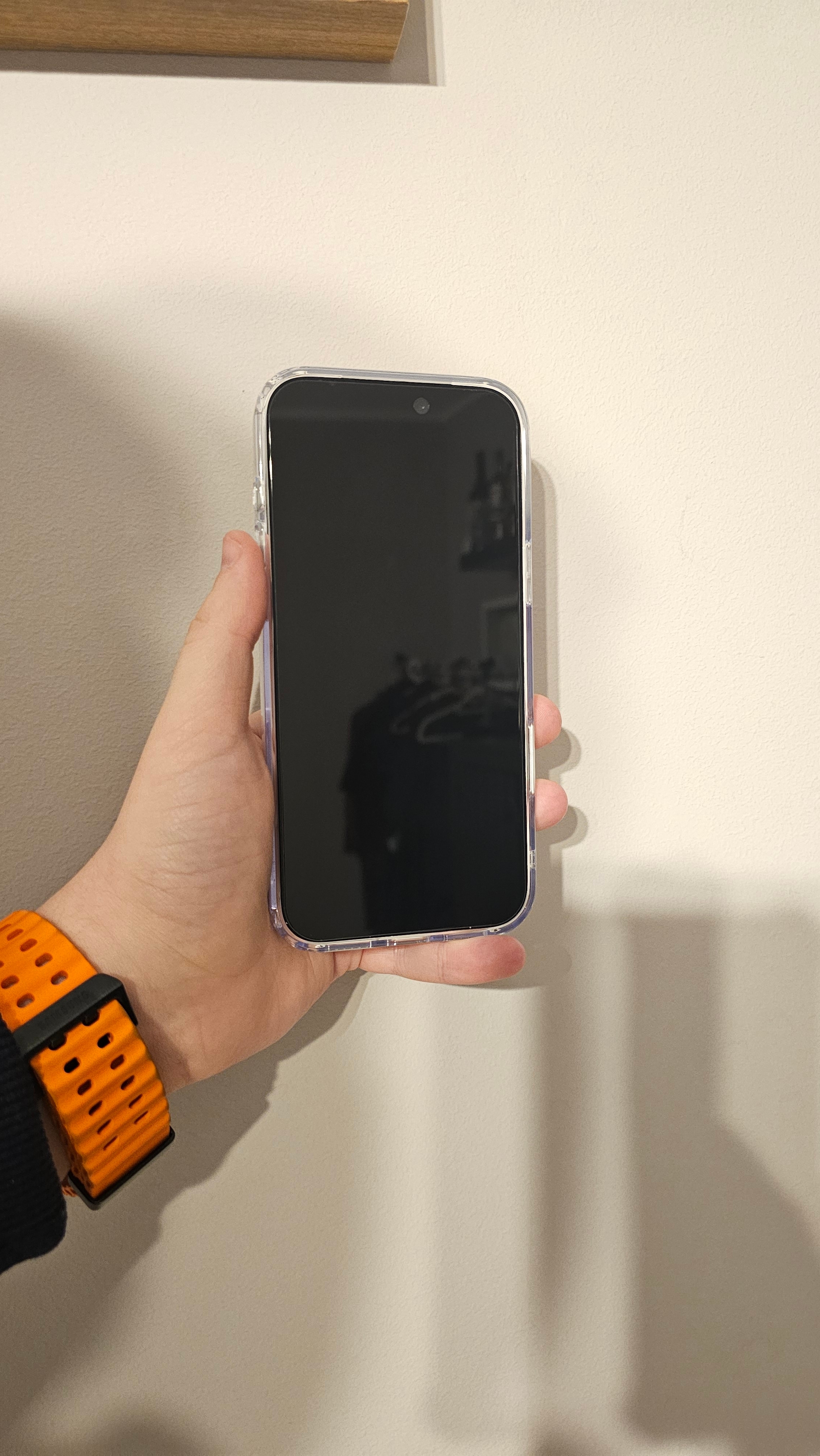 Folie de Protectie Privacy pentru iPhone 17 Pro Max, Omelivon, Sticla Securizata, cu Kit de Aplicare Instanta si Functie Automata de Indepartare a Prafului, Duritate 9H, Ultra HD, advanced touch sensitivity
