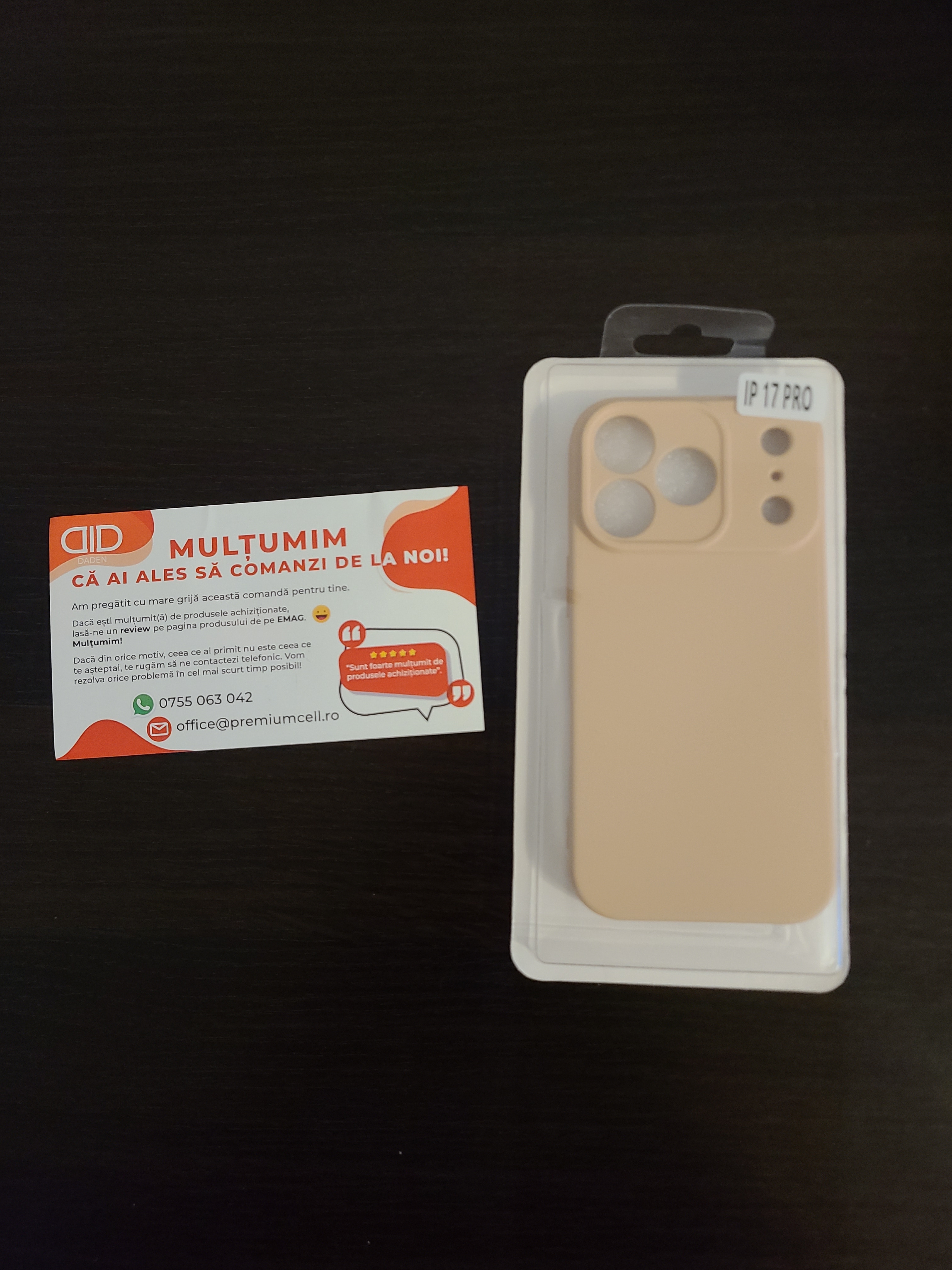 Husa pentru iPhone 17 Pro DaDen®, Ultra Slim, Silicon, Calitate Premium, Interior din microfibra, Negru