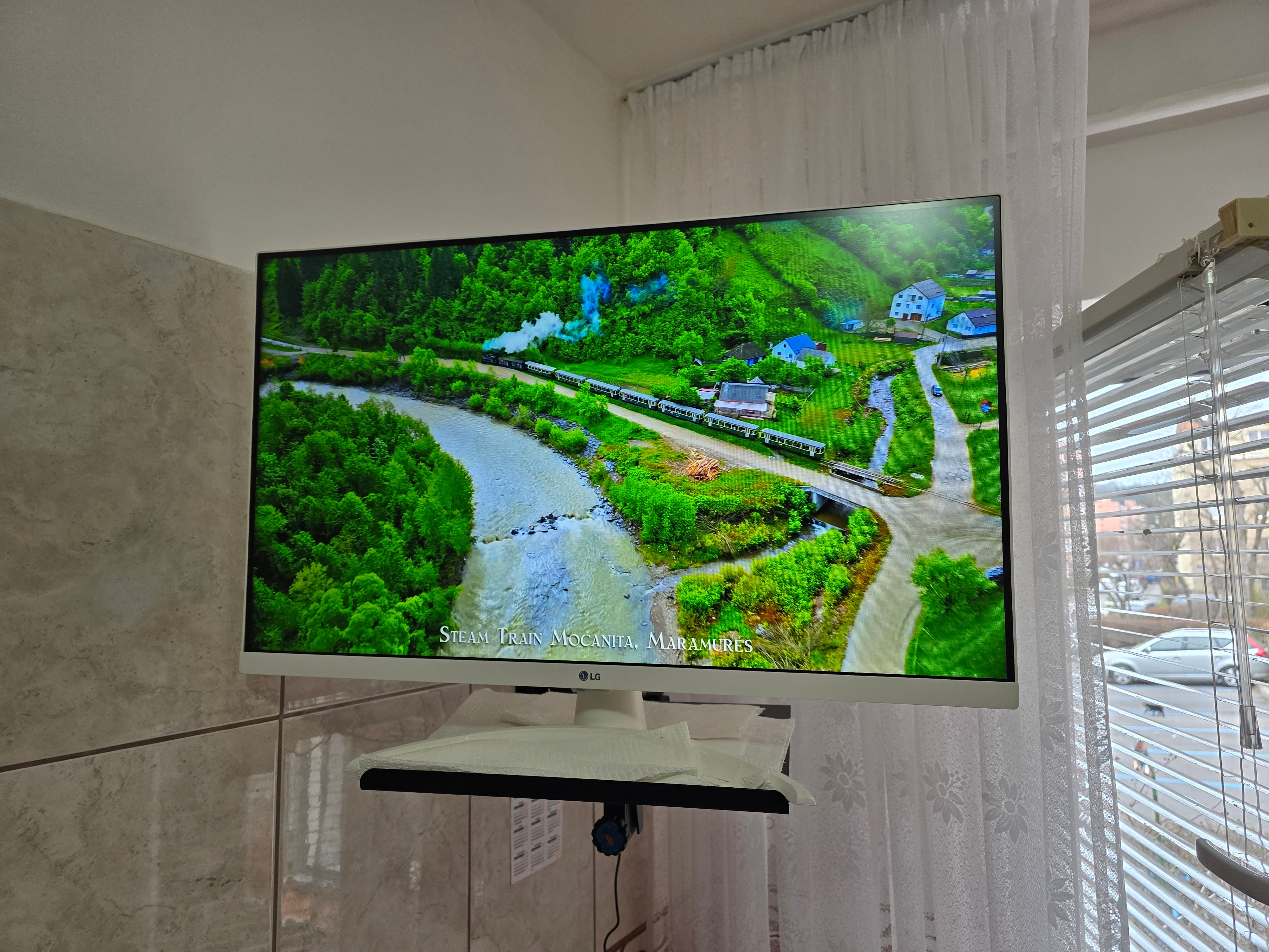 Televizor / monitor LG, 27TQ615S-PZ, 68 cm, Smart, Full HD, LED, Clasa F