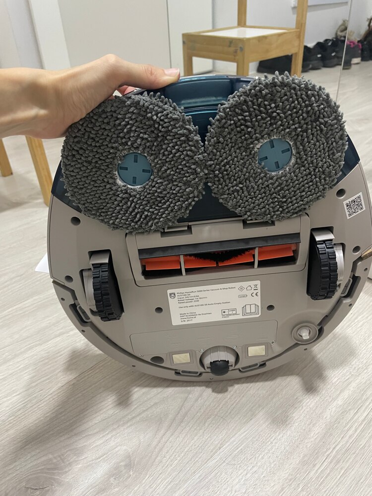 Aspirator robot si mop Philips XU5100/20 seria 5000, statie de golire automata, navigare LDS, mop rotativ, 10.000 Pa, Perie antiîncurcare, Detectare obstacole mici, Detectare automata a covoarelor, culoare bej