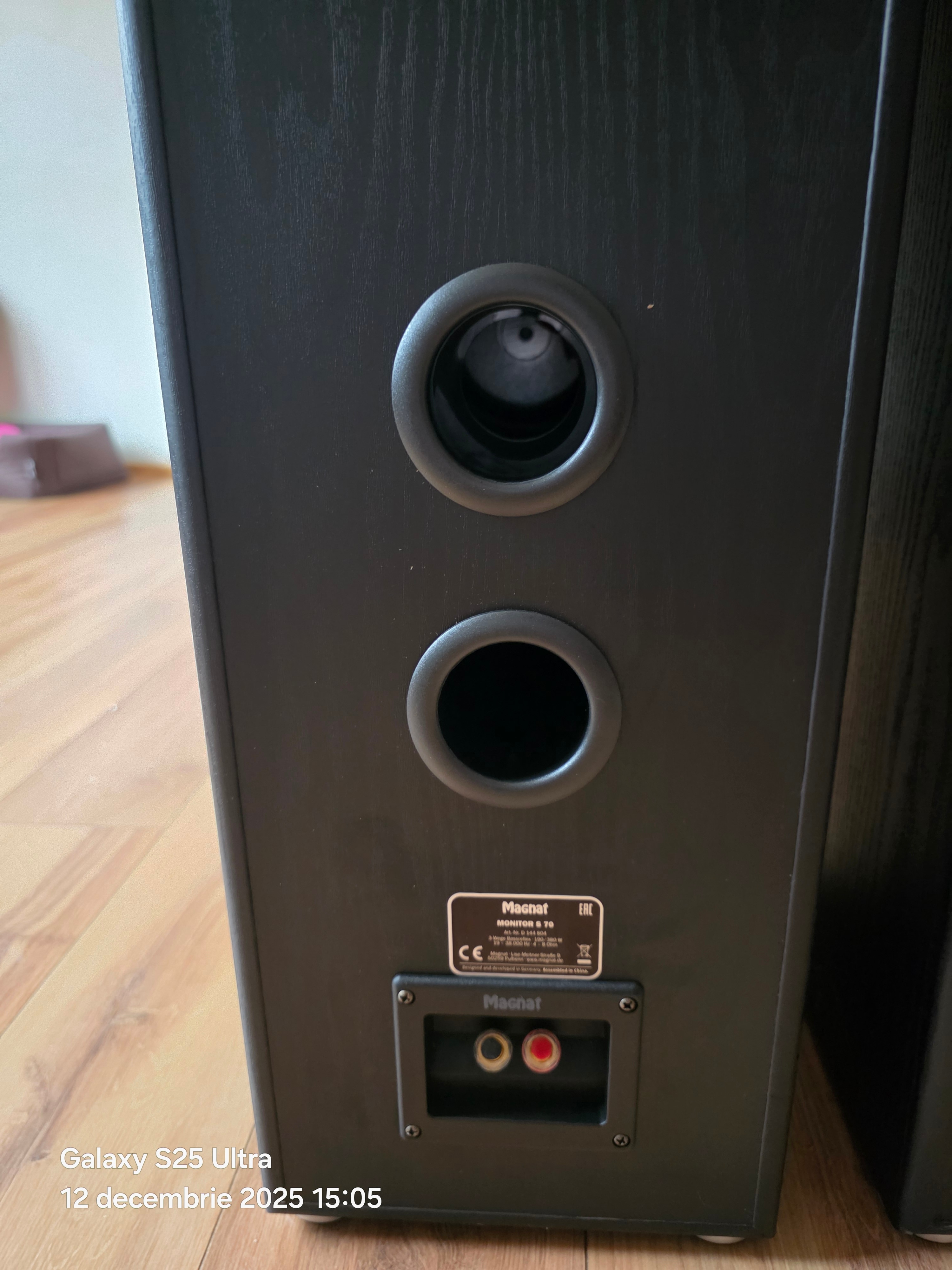 Set 2 boxe de podea MAGNAT, Monitor S70, Walnut