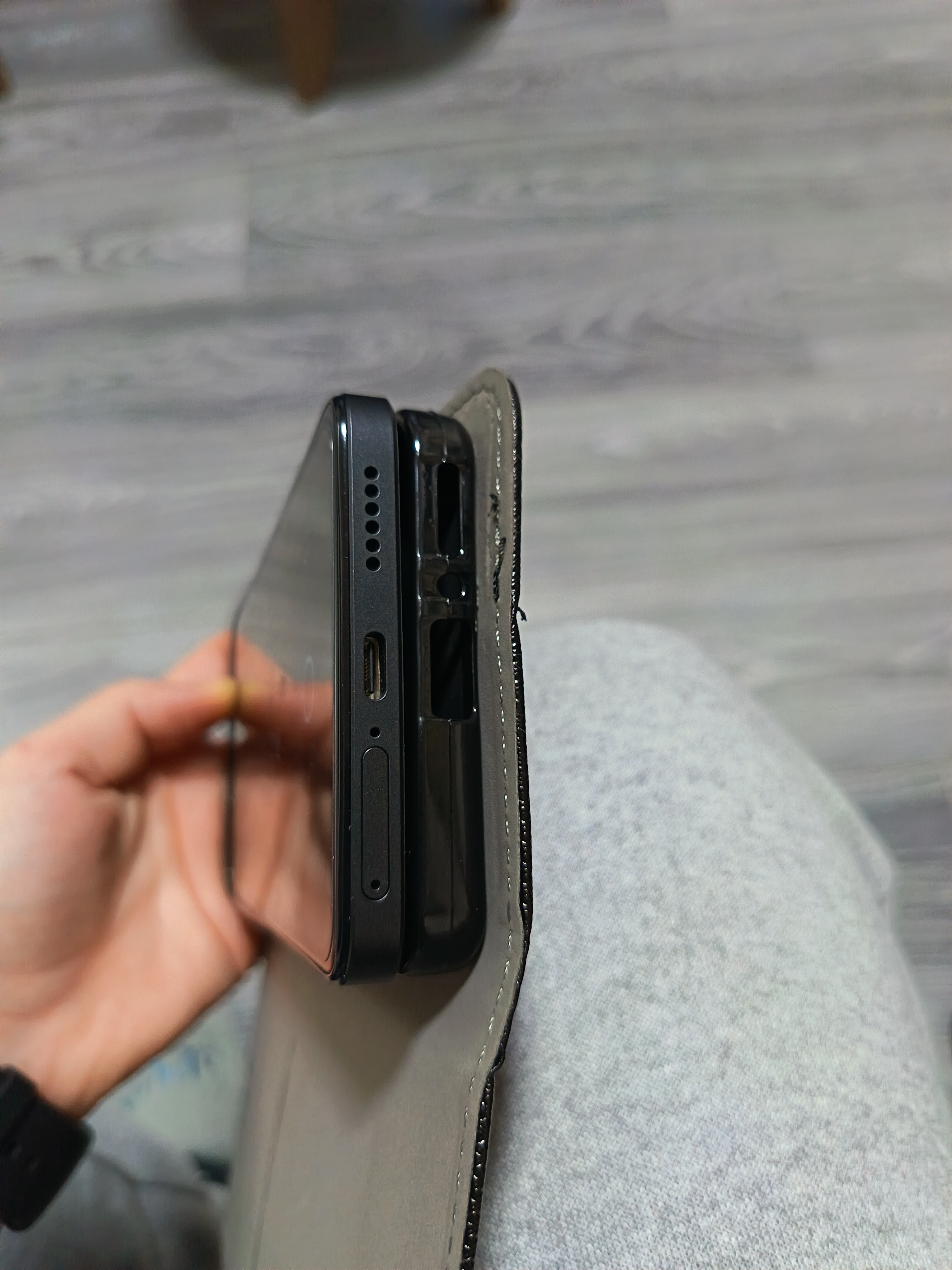 Husa tip carte compatibila cu Xiaomi Redmi Note 14 5G, G-Tech Flip Book, inchidere magnetica, buzunar card, premium stand, Negru