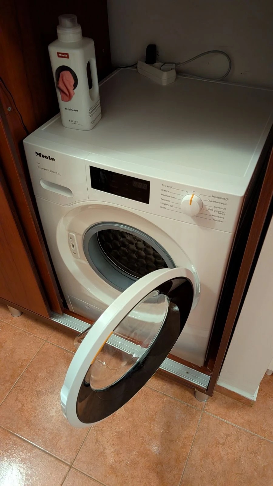 Masina de spalat rufe Miele WWD 380 WCS, 9 kg, 1400 rpm, Clasa A, SteamCare, QuickPowerWash, Miele@home, Alb