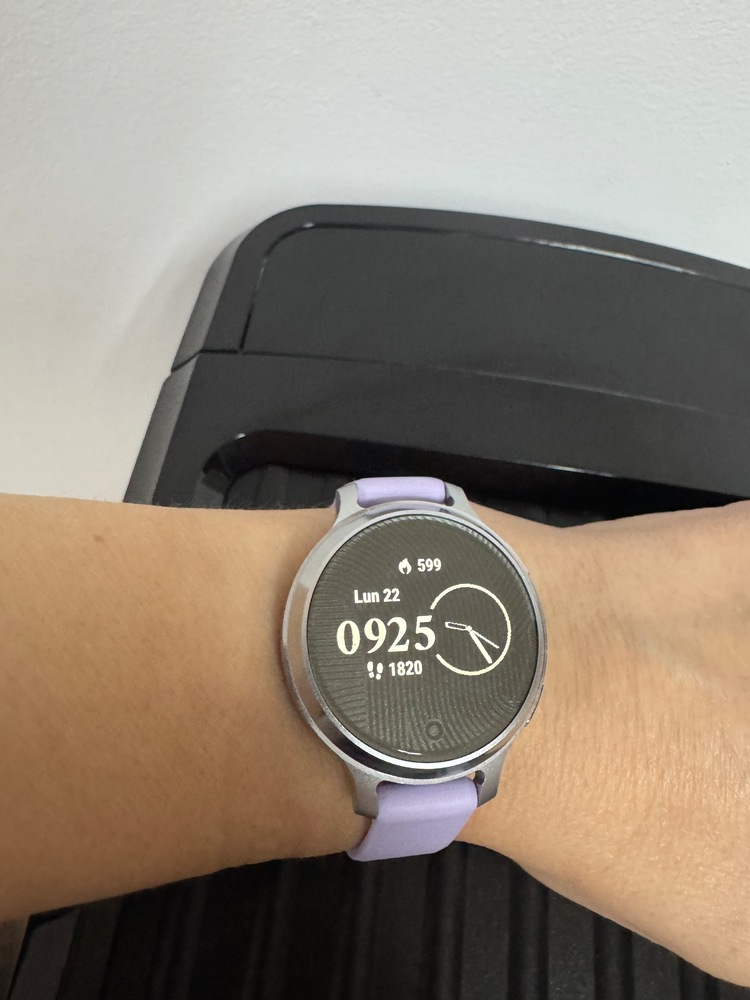 Smartwatch Garmin Lily 2 Active, 38mm, GPS, curea silicon, Silver