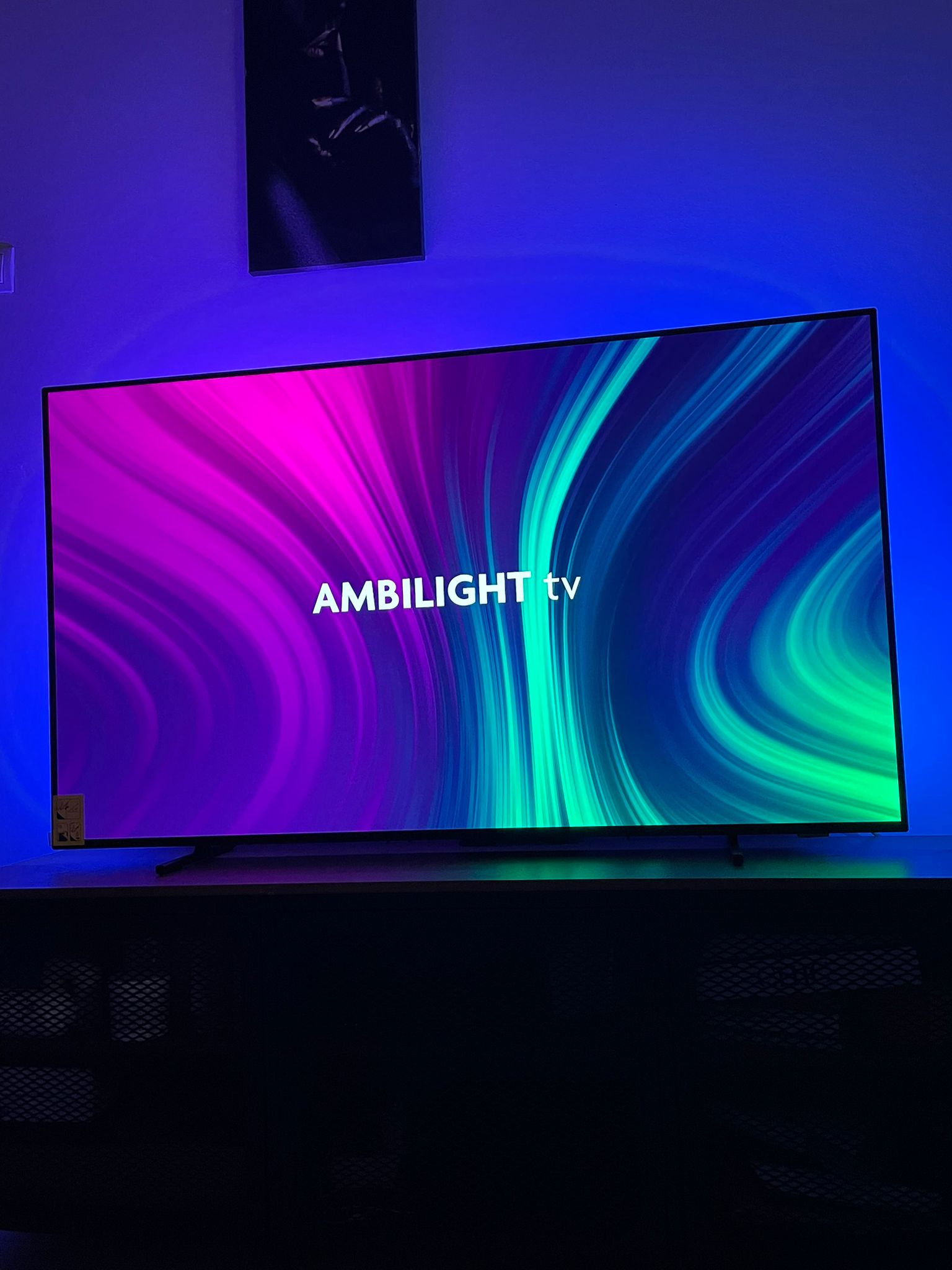 Televizor Philips AMBILIGHT tv OLED 77OLED770, 194 cm, Smart TV, 4K Ultra HD, 100 Hz, Clasa F (Model 2025)