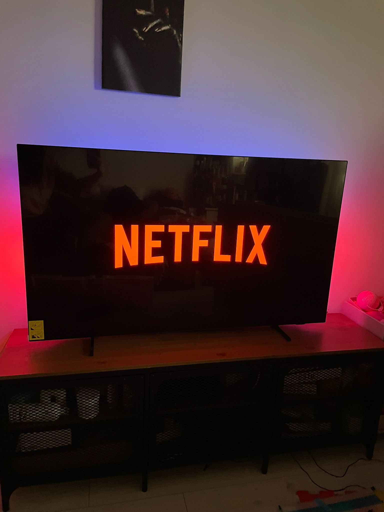 Televizor Philips AMBILIGHT tv OLED 77OLED770, 194 cm, Smart TV, 4K Ultra HD, 100 Hz, Clasa F (Model 2025)