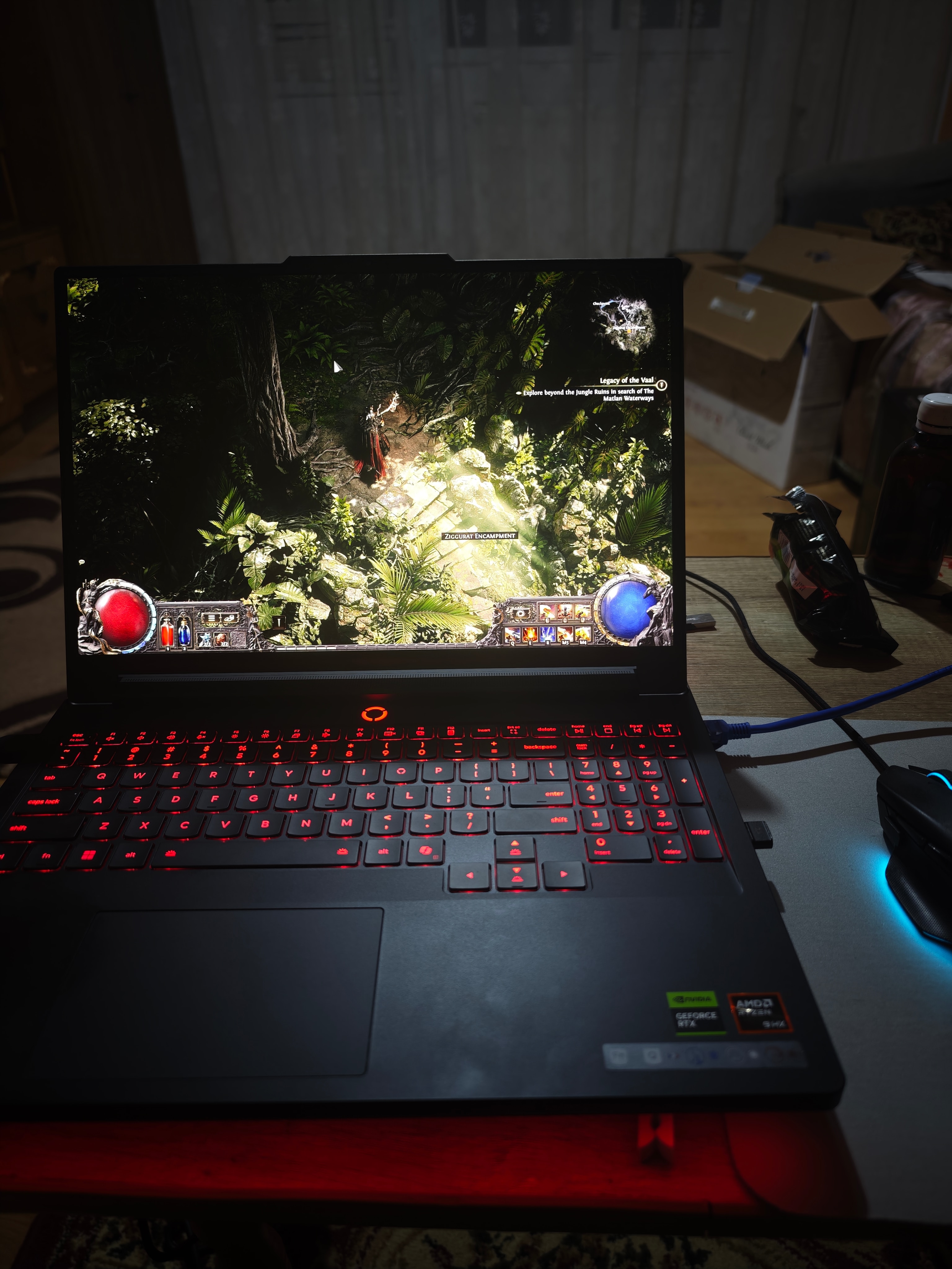 Laptop Lenovo Gaming 16'' Legion Pro 7 16AFR10H, WQXGA OLED 240Hz, Procesor AMD Ryzen™ 9 9955HX3D (128M Cache, up to 5.4 GHz), 32GB DDR5, 1TB SSD, GeForce RTX 5080 16GB, No OS, Eclipse Black, 3Yr Onsite Premium Care