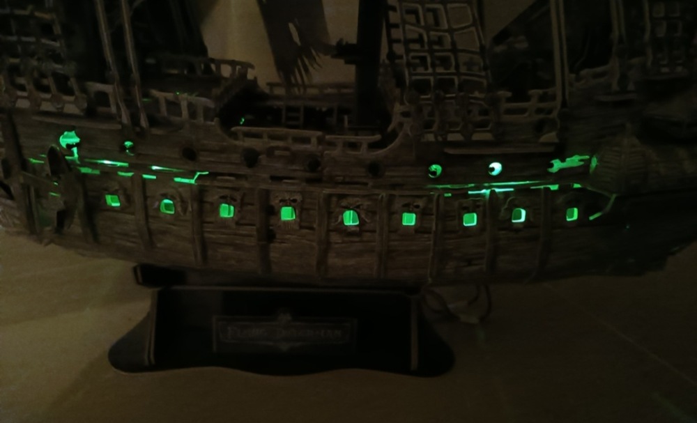 Puzzle 3D Cubic Fun LED - Flying Dutchman, 360 piese - eMAG.ro