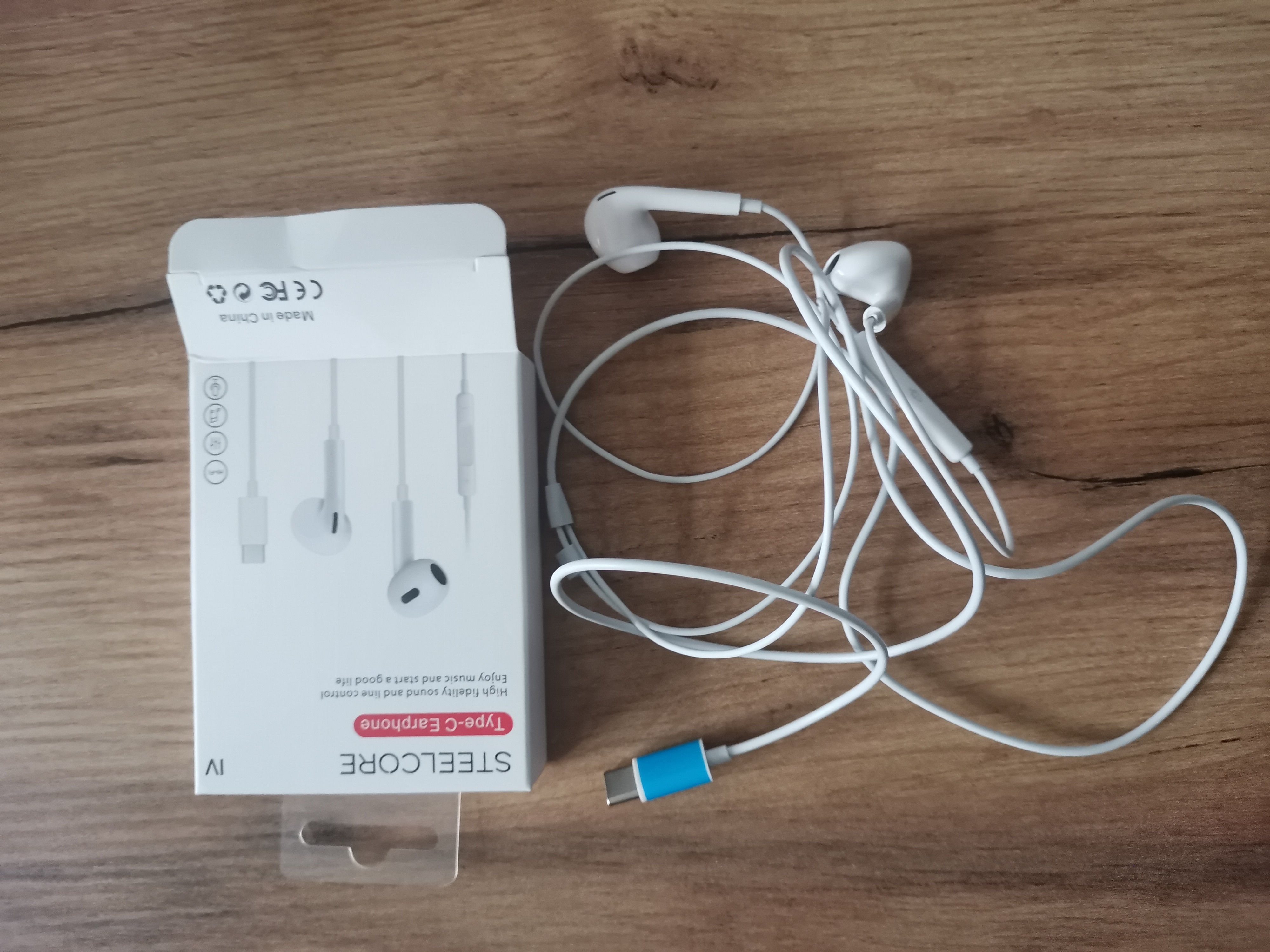 Casti cu fir, tip USB-C, sunet stereo, control prin telecomanda, compatibile cu iPhone15/16/iPad/Android